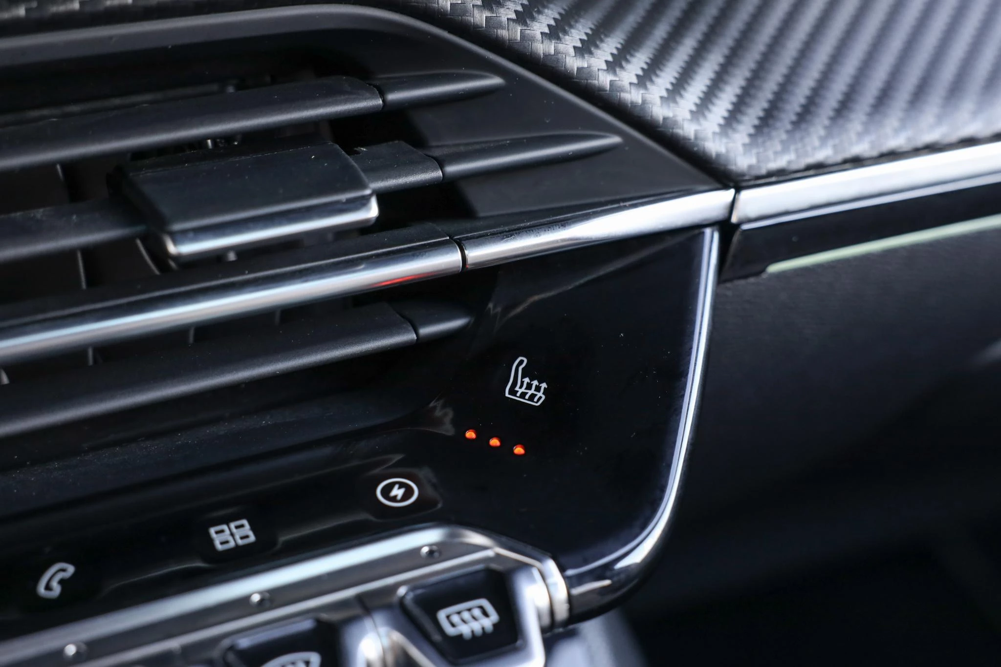 Hoofdafbeelding Peugeot e-208