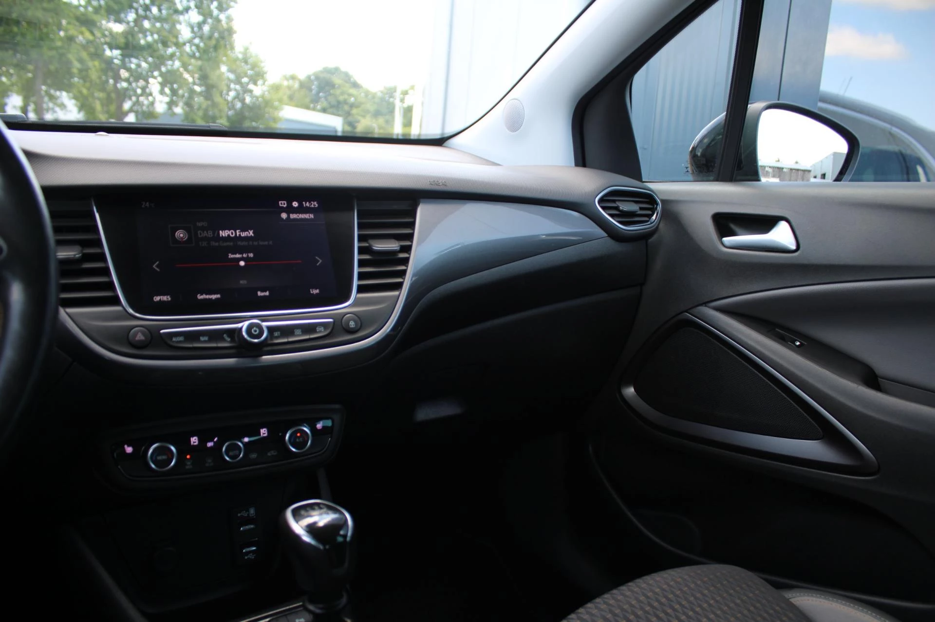 Hoofdafbeelding Opel Crossland X
