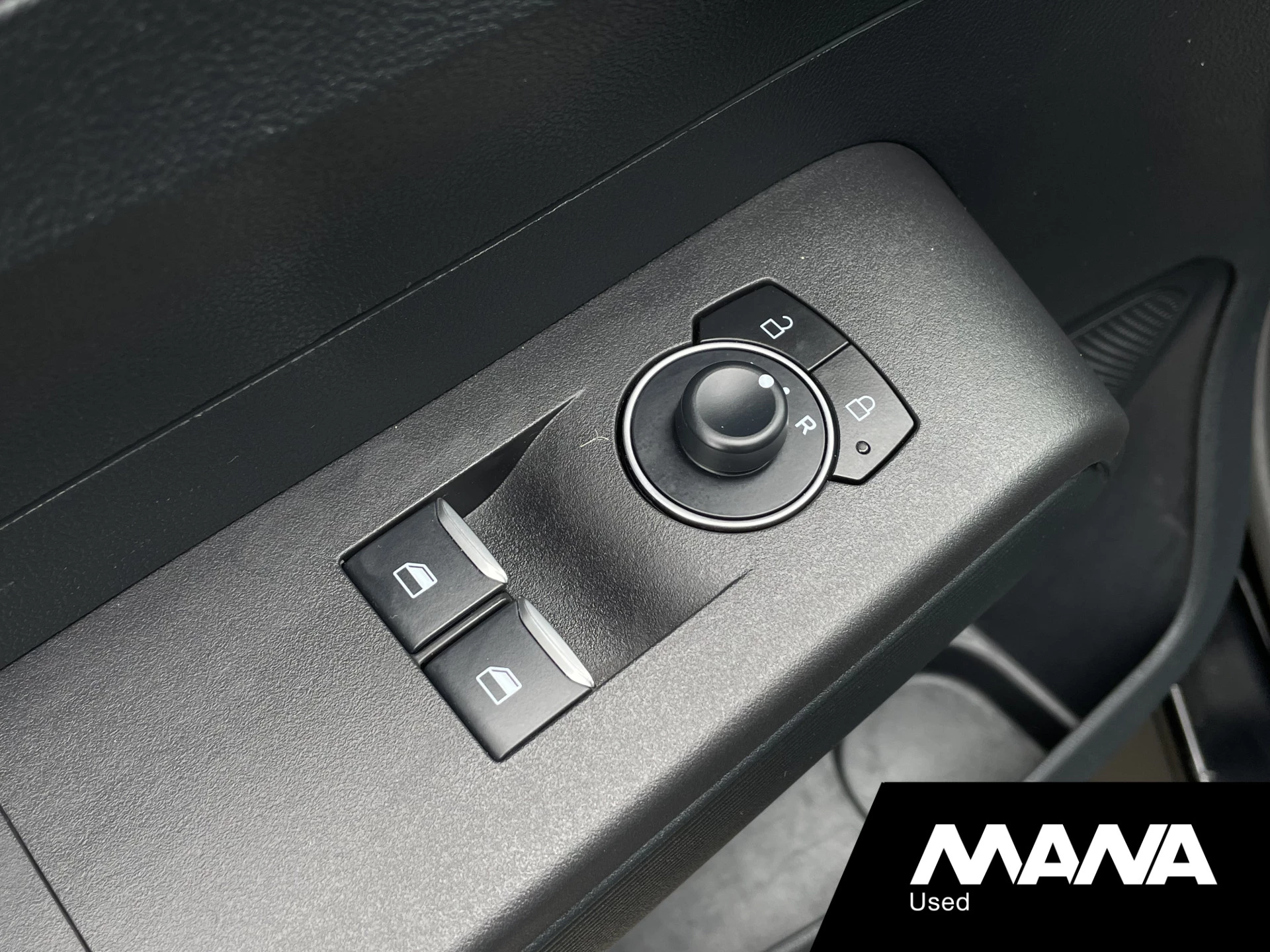 Hoofdafbeelding Ford Transit Courier