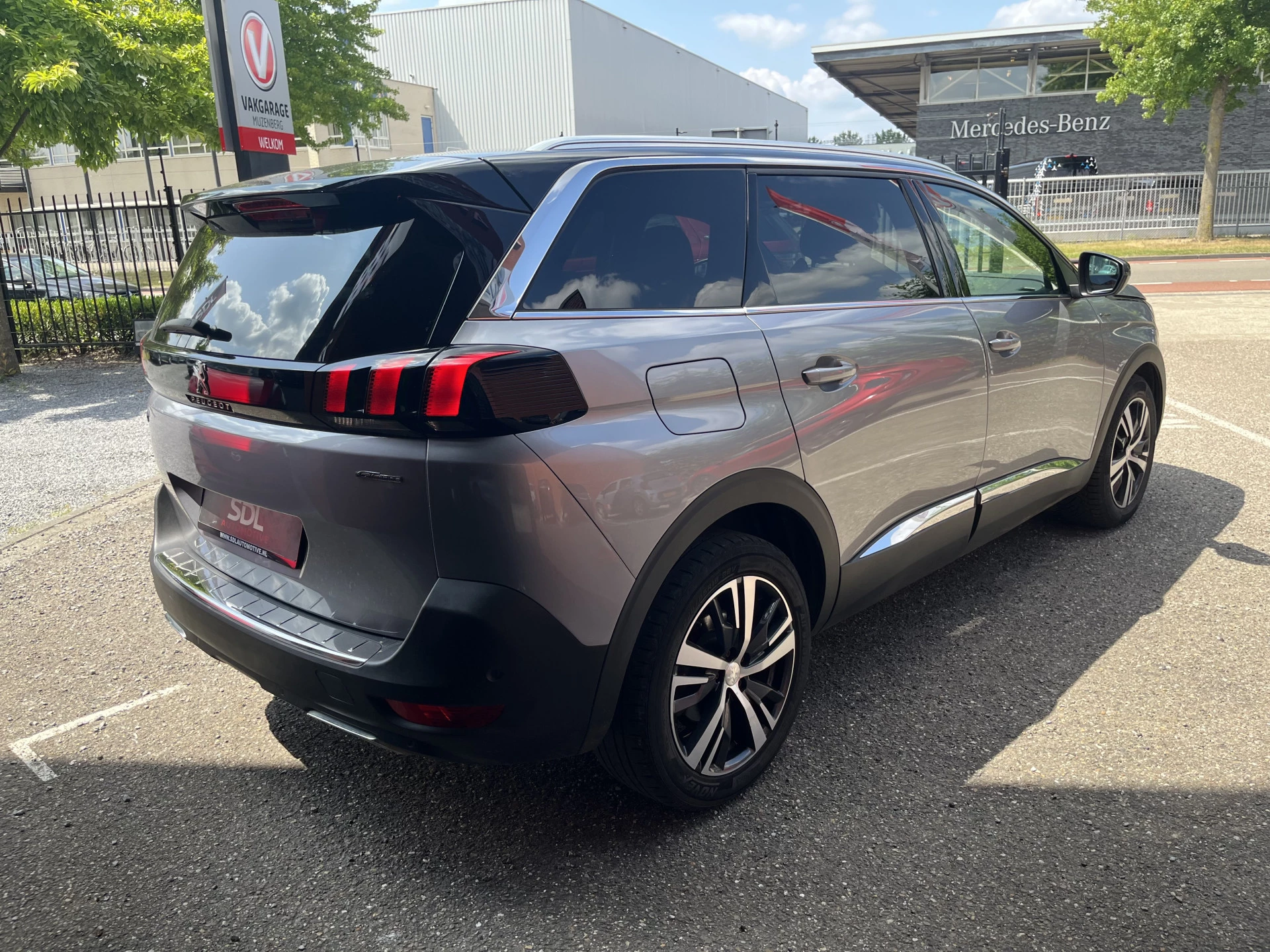 Hoofdafbeelding Peugeot 5008