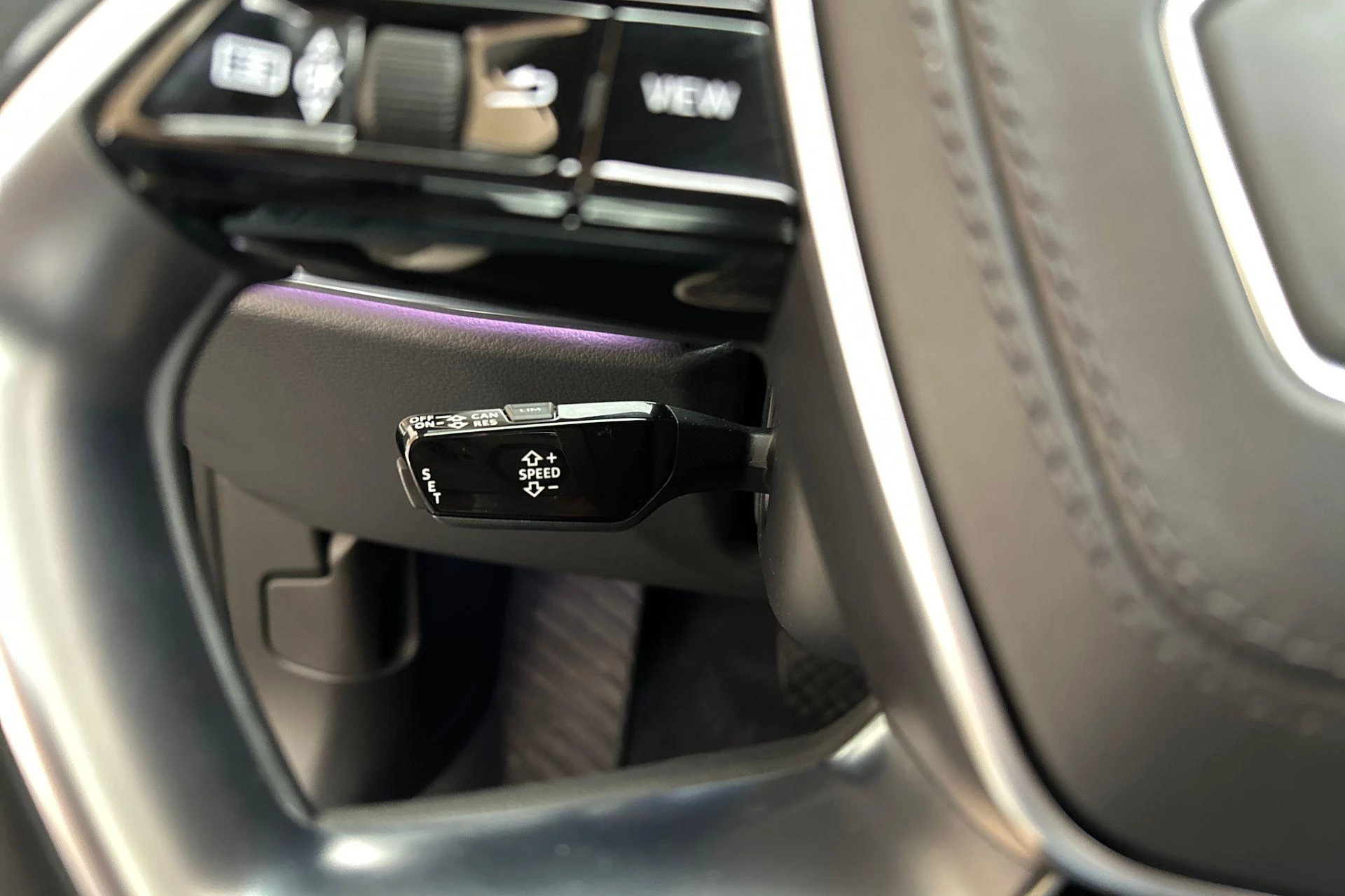 Hoofdafbeelding Audi A8