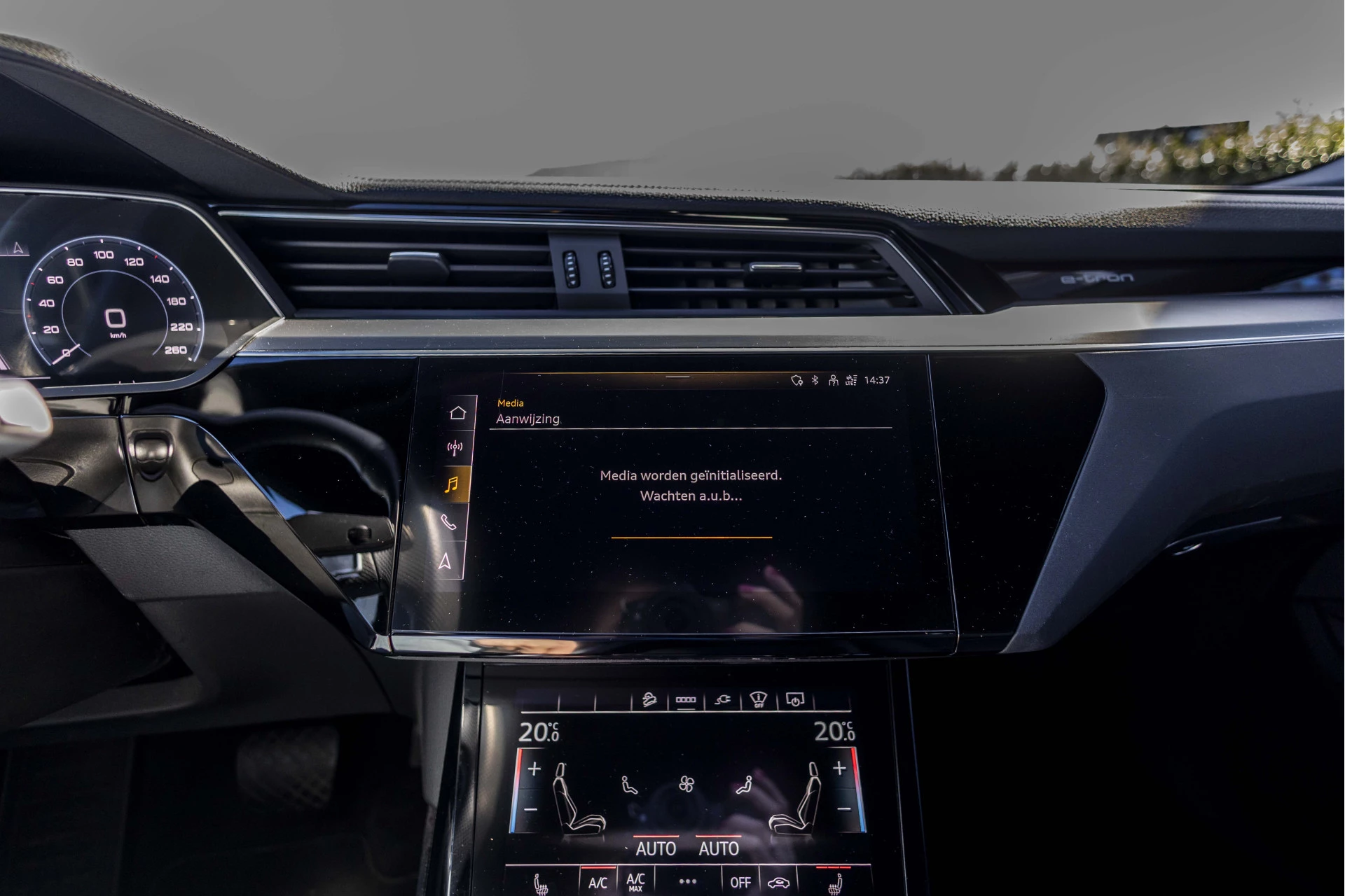 Hoofdafbeelding Audi e-tron