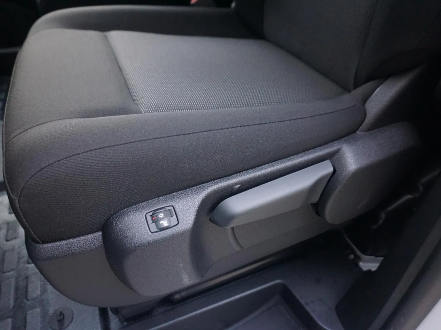 Hoofdafbeelding Peugeot e-Expert