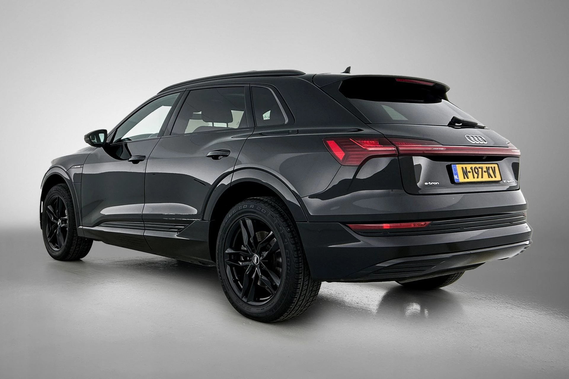 Hoofdafbeelding Audi e-tron