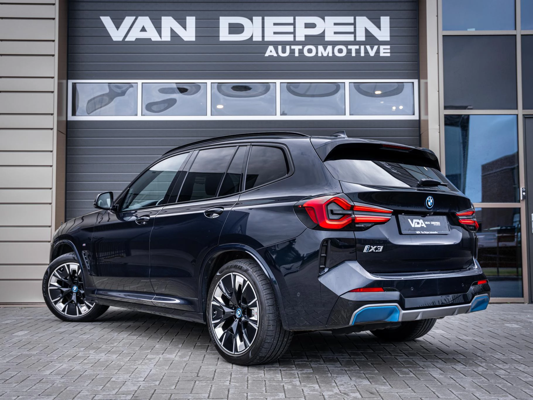 Hoofdafbeelding BMW iX3