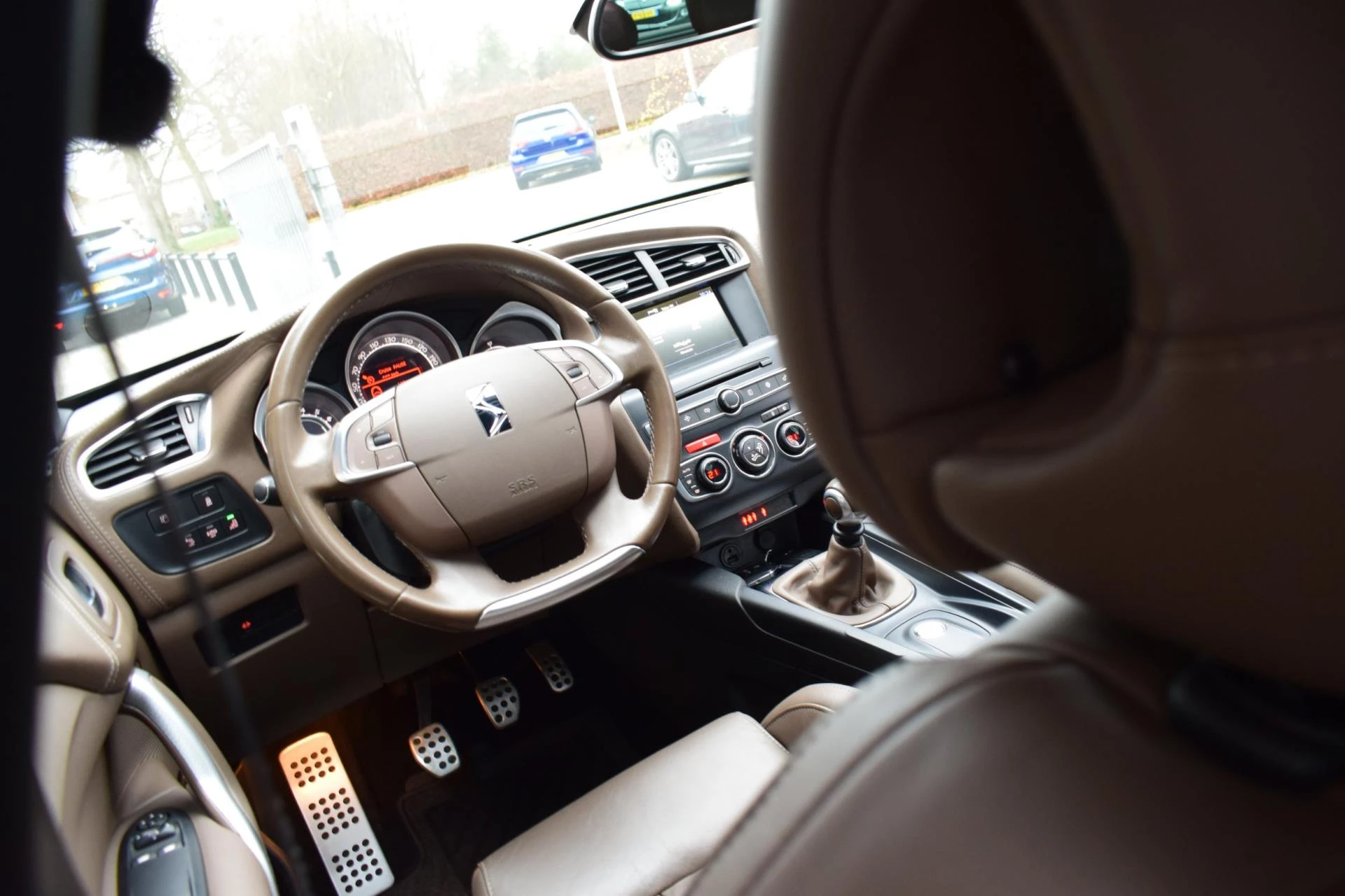 Hoofdafbeelding DS DS 4