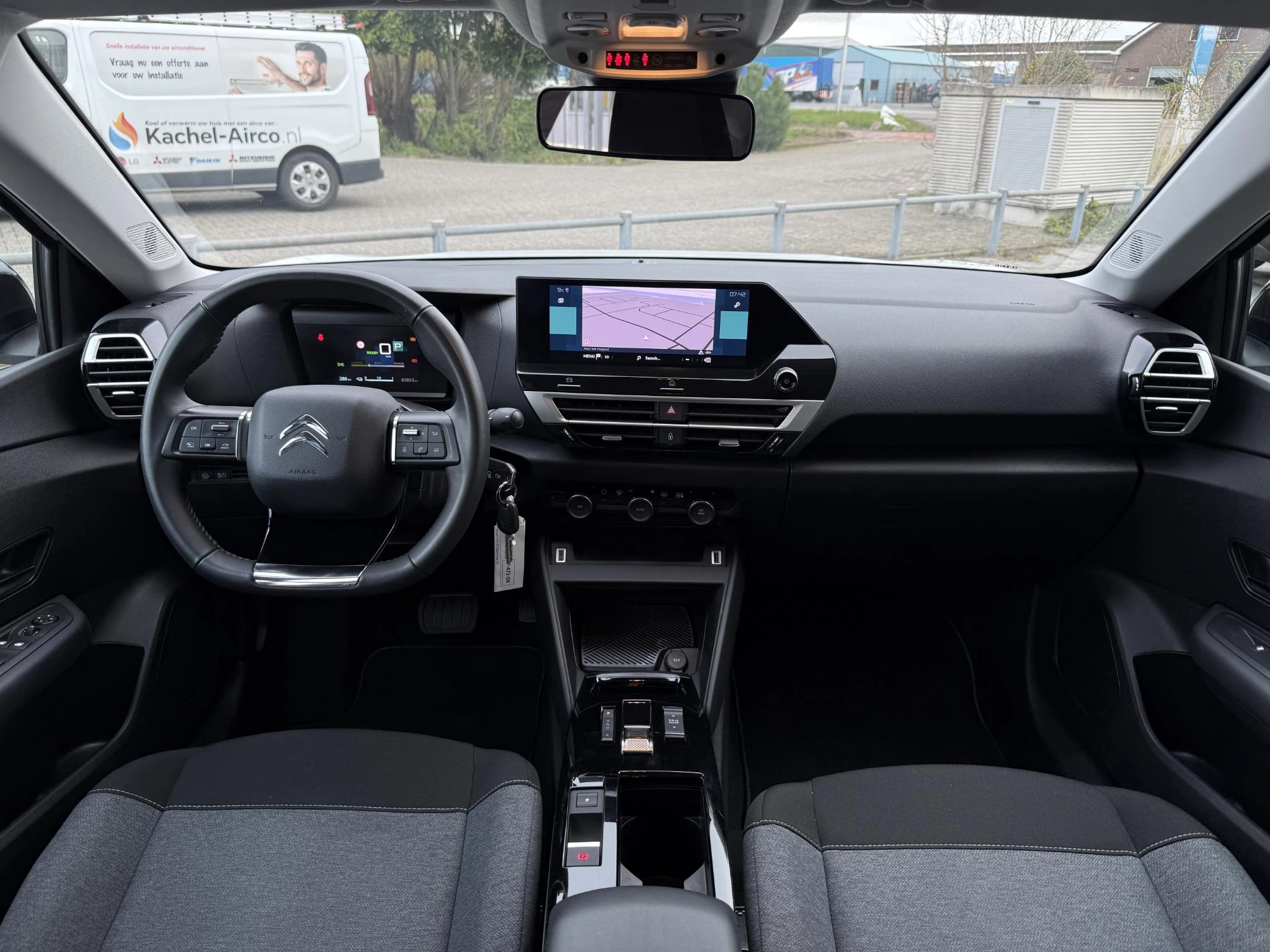 Hoofdafbeelding Citroën ë-C4