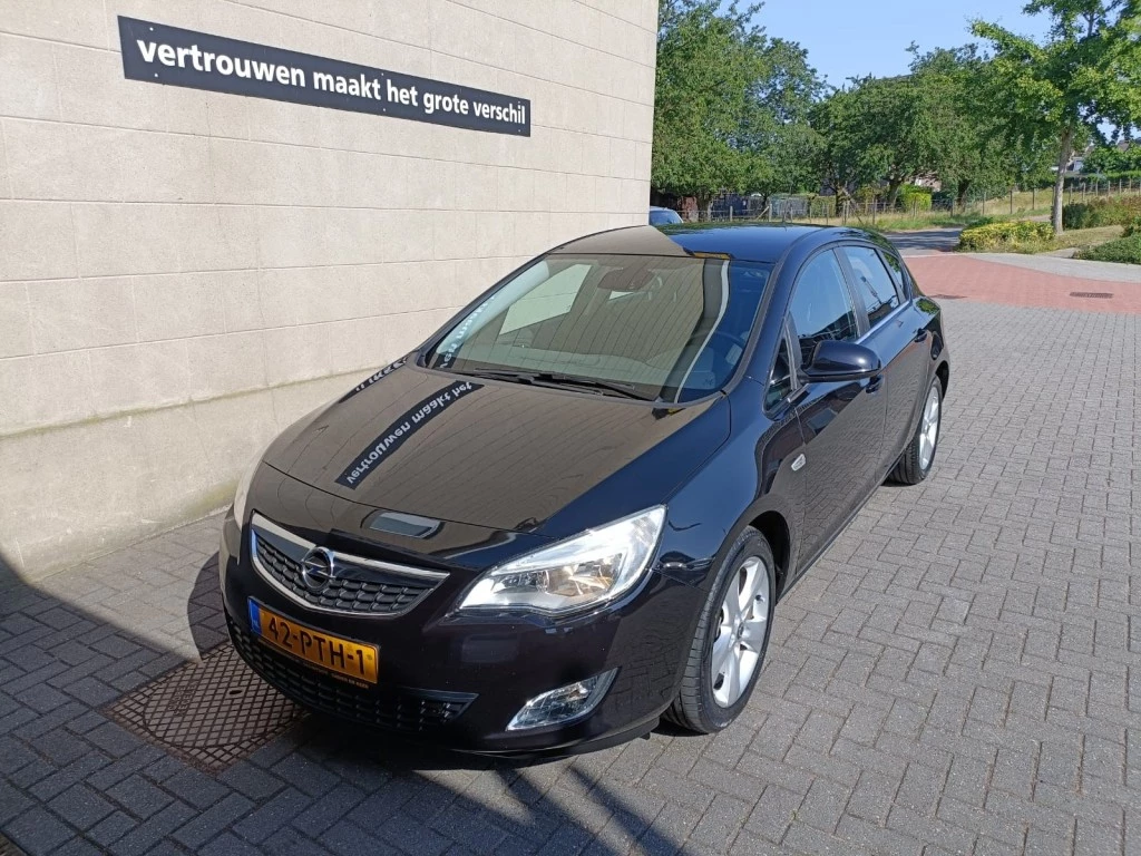 Hoofdafbeelding Opel Astra