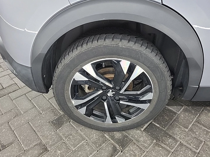 Hoofdafbeelding Peugeot e-2008