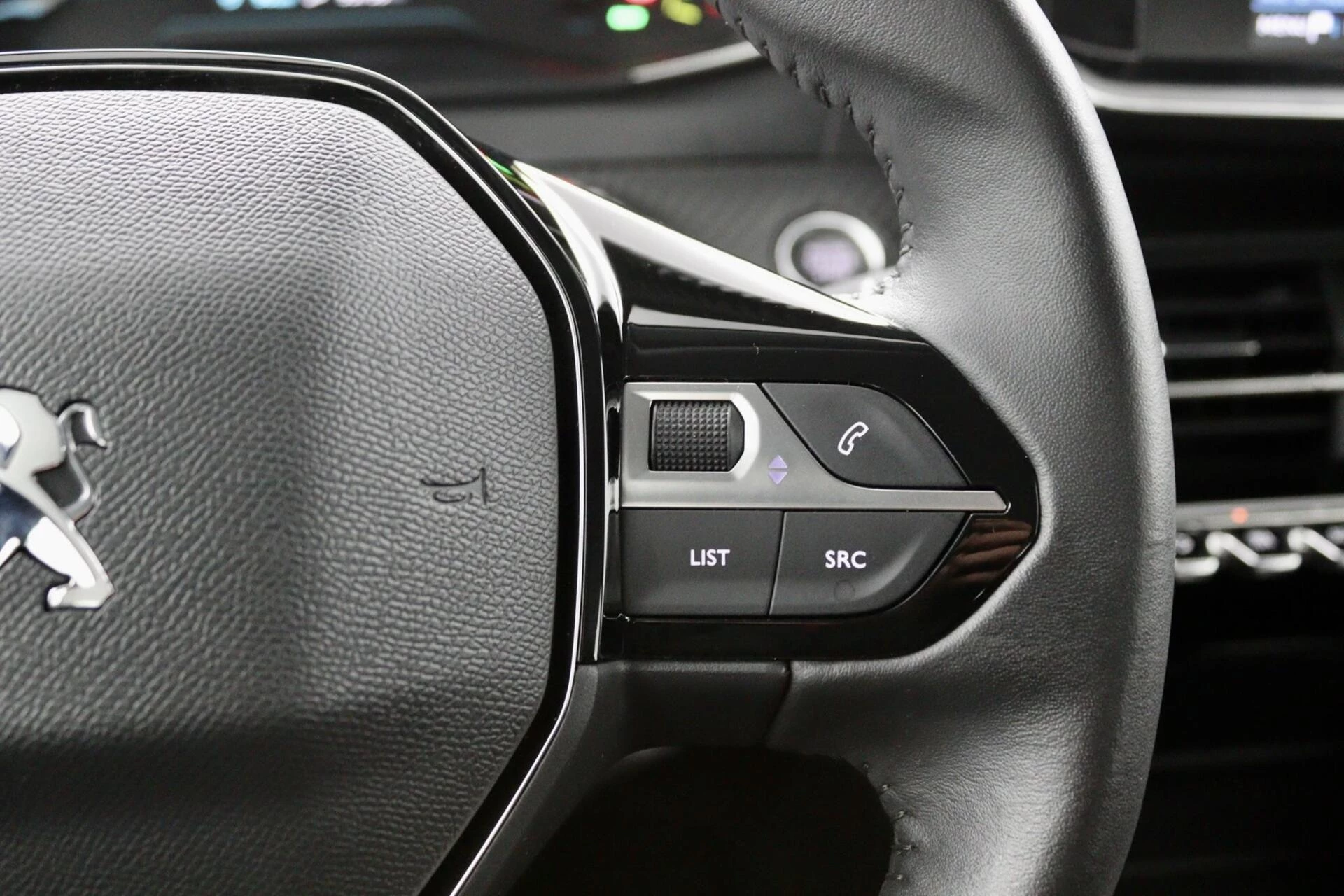 Hoofdafbeelding Peugeot e-208