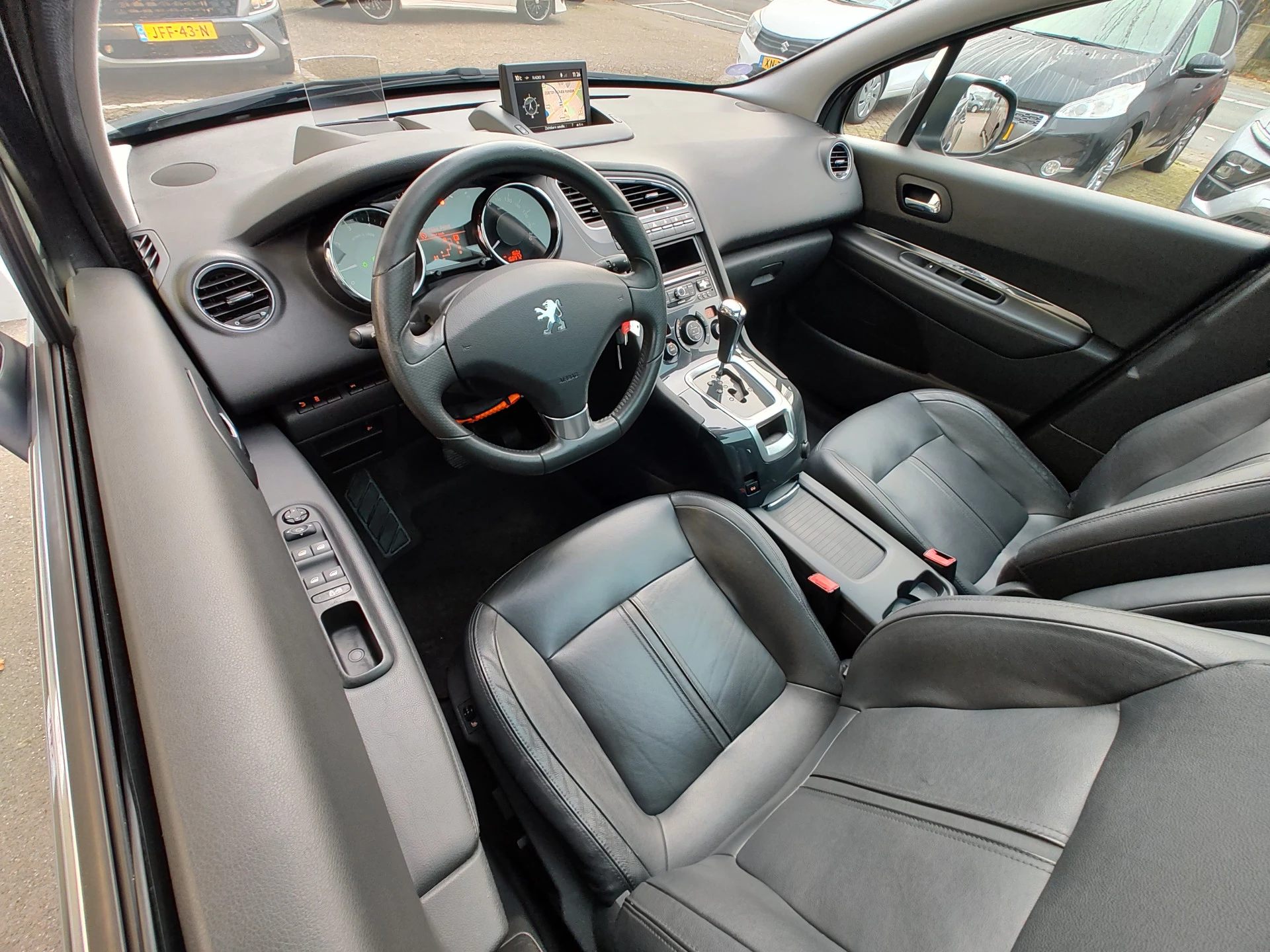 Hoofdafbeelding Peugeot 5008