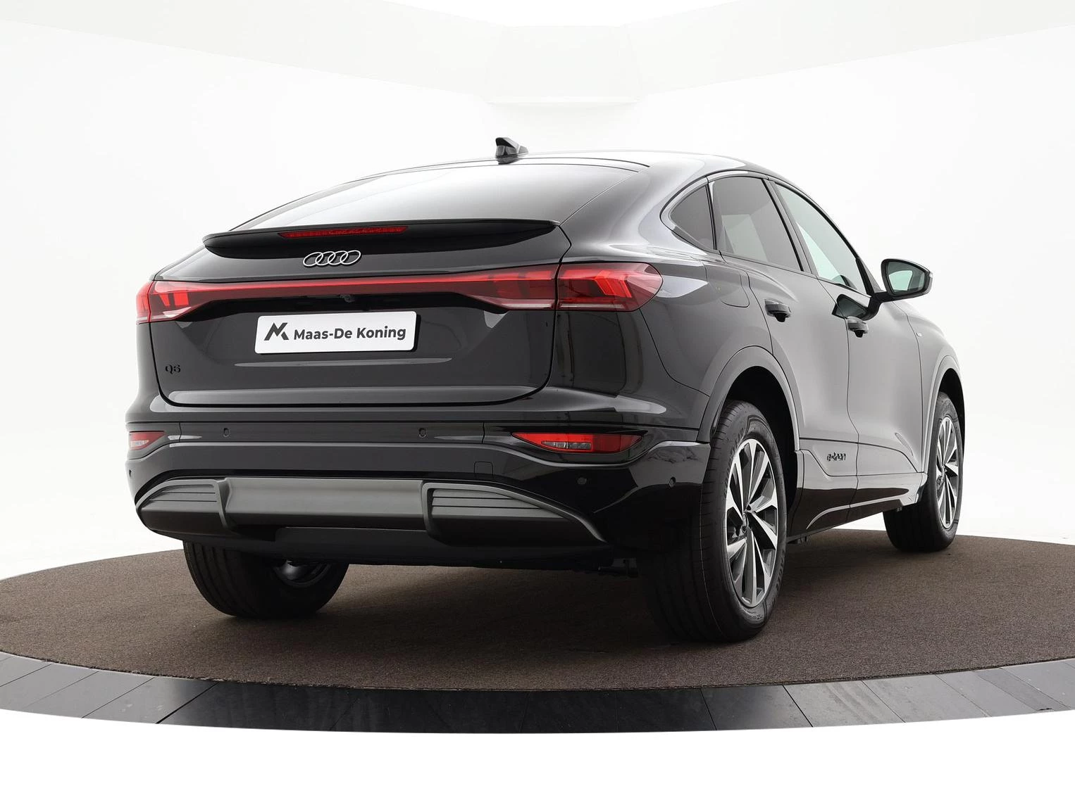 Hoofdafbeelding Audi Q6 e-tron
