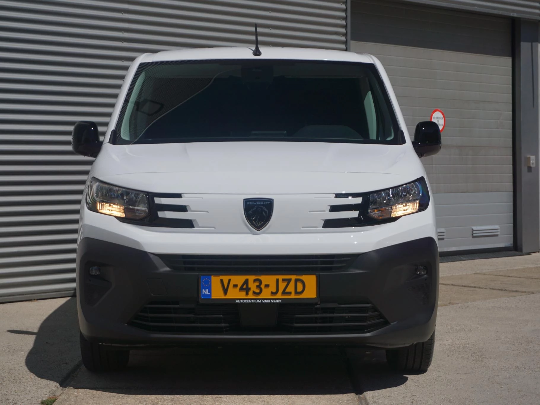 Hoofdafbeelding Peugeot Partner