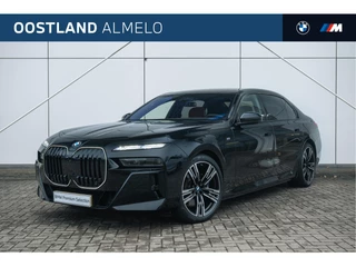 Hoofdafbeelding BMW i7 BMW i7 xDrive60 High Executive M Sport / Panoramadak / Trekhaak / Stoelventilatie / Parking Assistant Professional / Massagefunctie / Active Steering / Live Cockpit Professional
