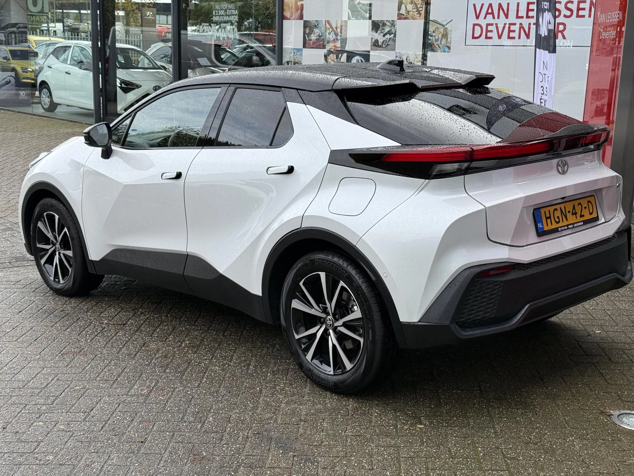 Hoofdafbeelding Toyota C-HR