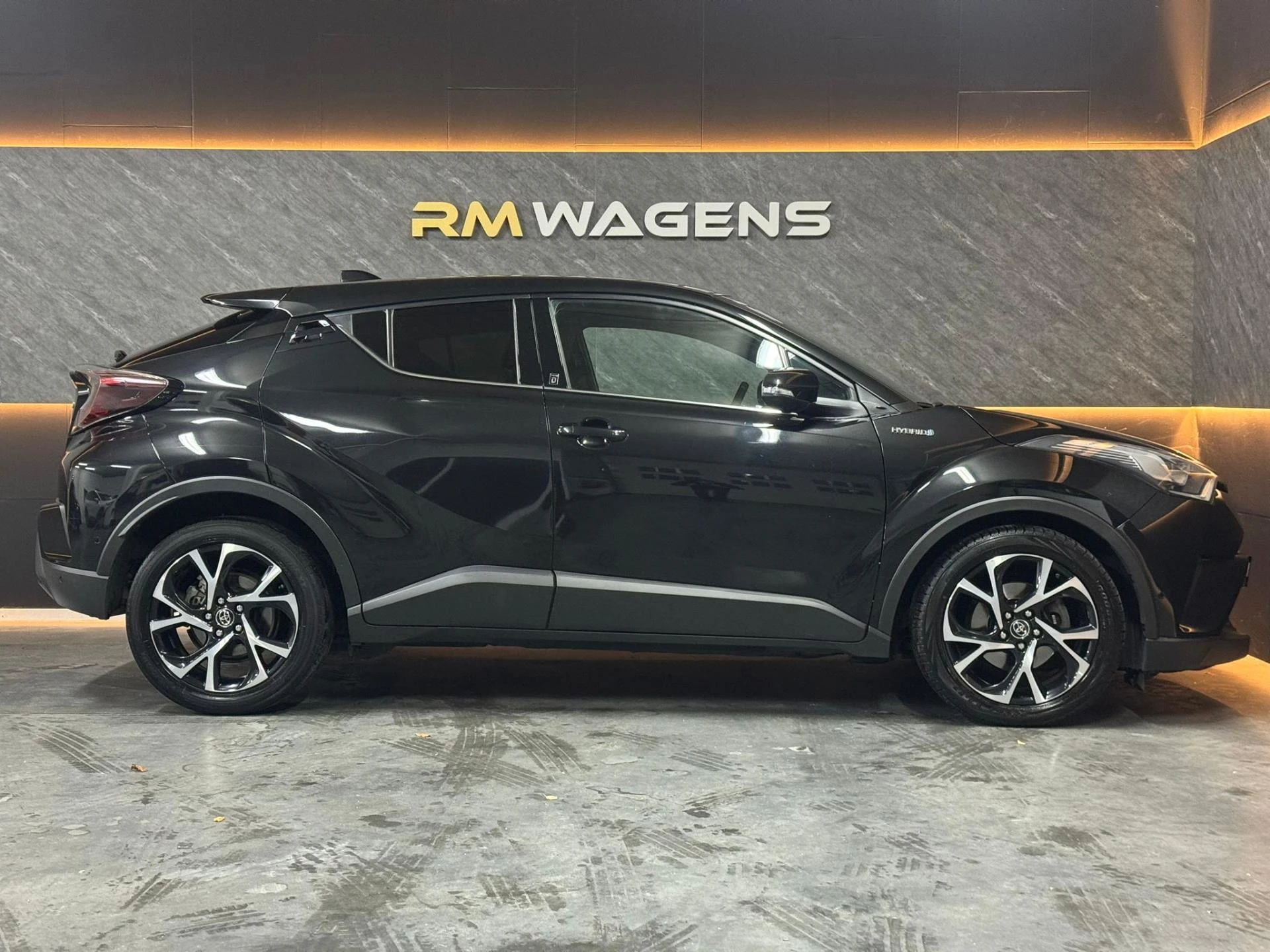 Hoofdafbeelding Toyota C-HR