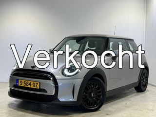 MINI Cooper Mini 1.5 John Cooper Works | Navigatie | LM Velgen | Voorstoelen Verwarmd | Cruise Control | PDC Achter + Camera |
