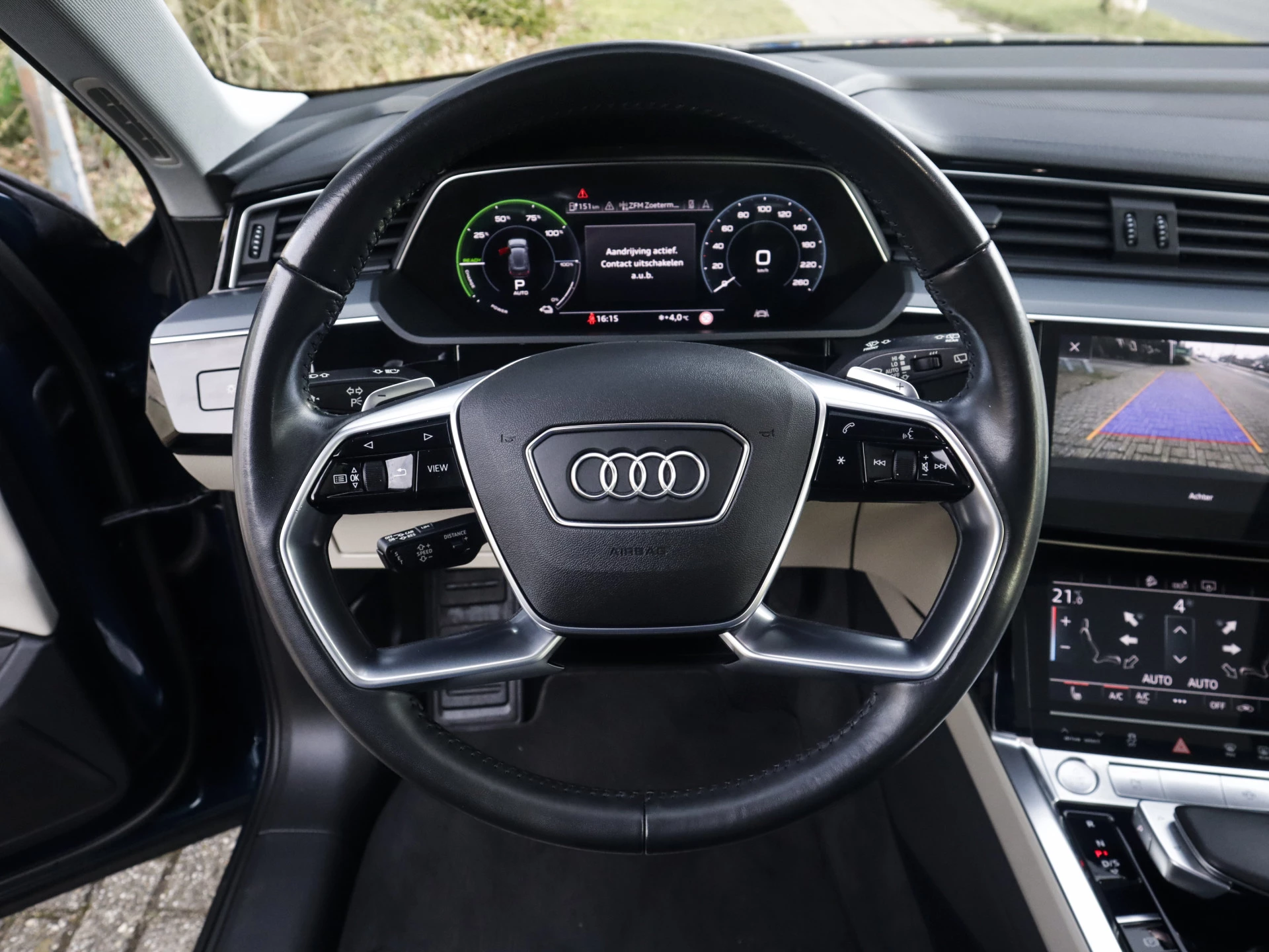 Hoofdafbeelding Audi e-tron