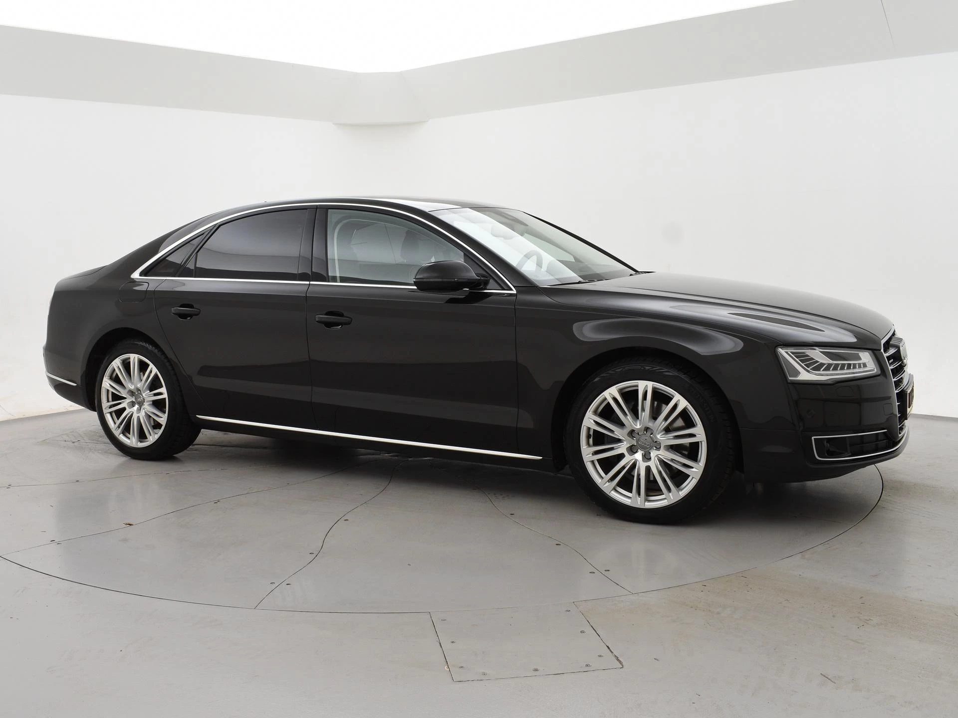 Hoofdafbeelding Audi A8