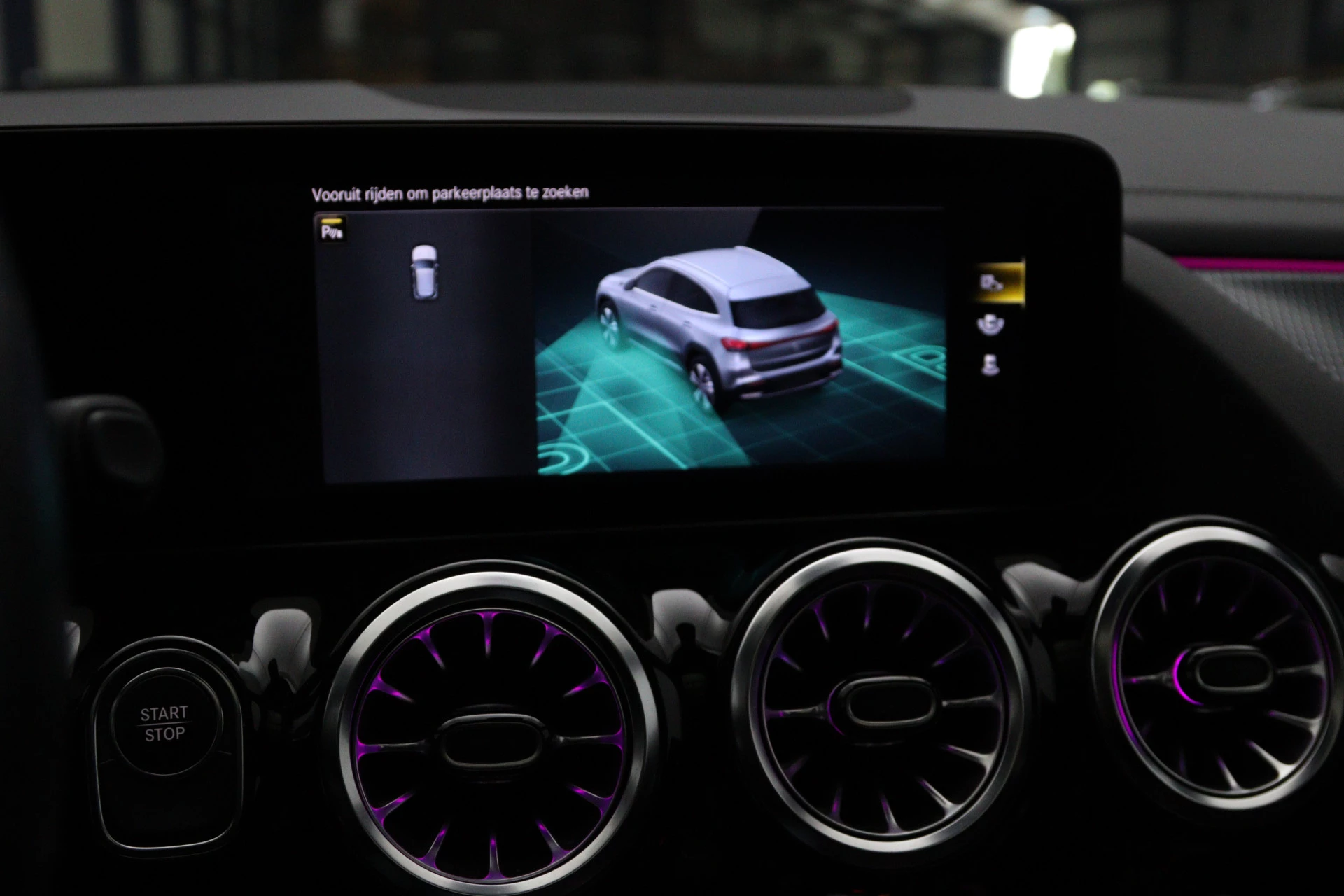 Hoofdafbeelding Mercedes-Benz EQA