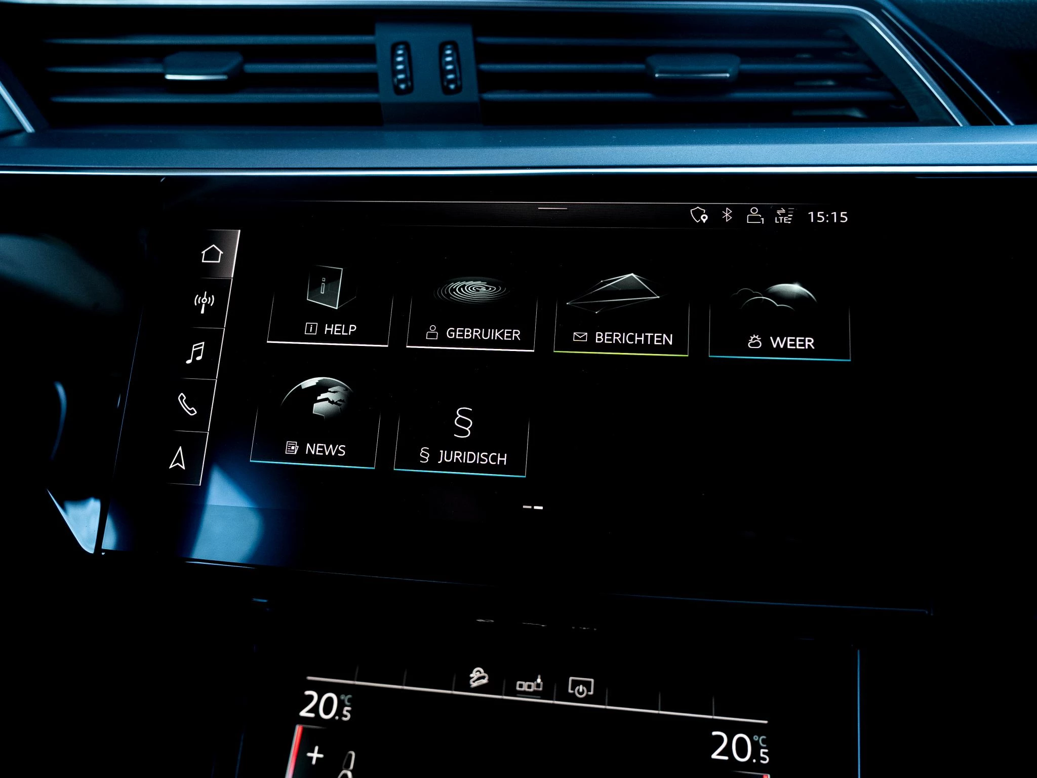 Hoofdafbeelding Audi e-tron