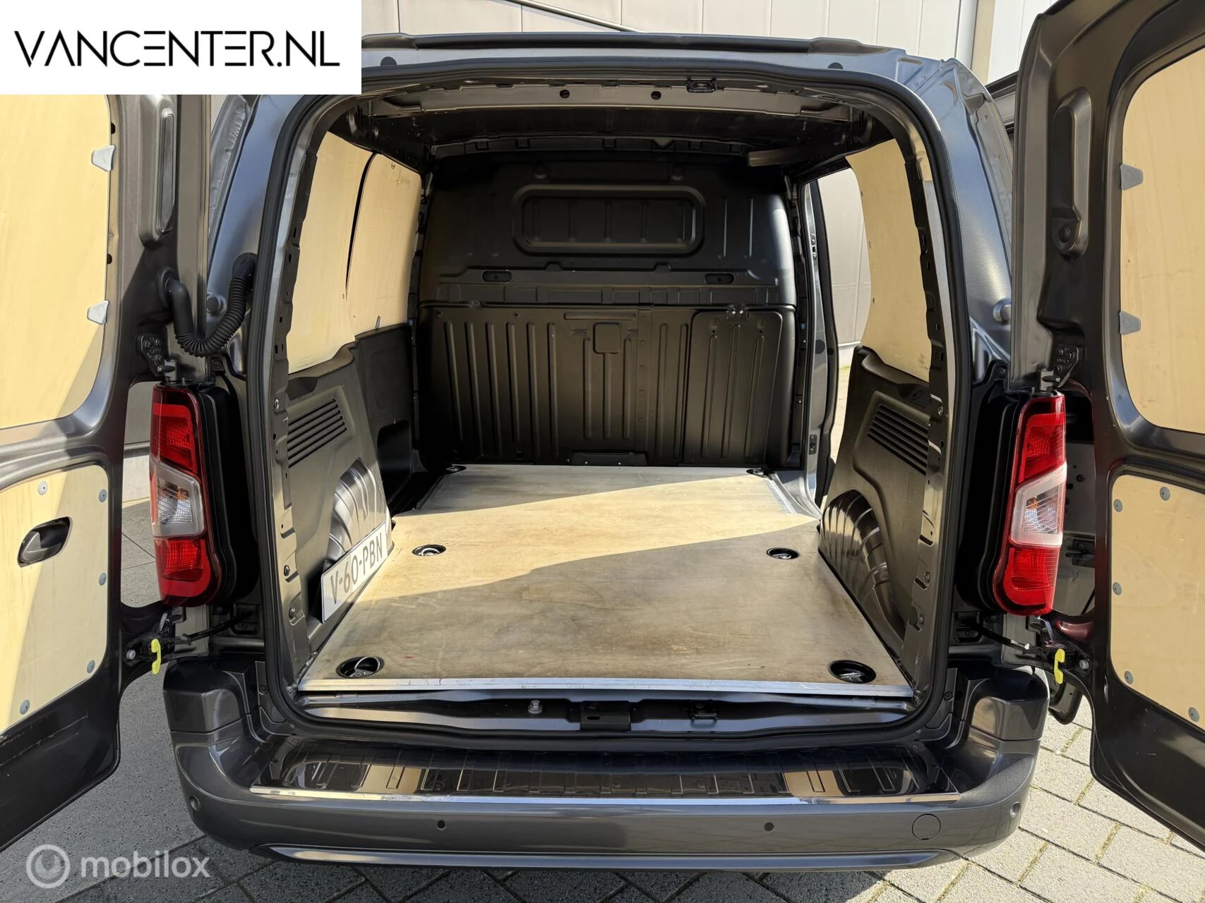 Hoofdafbeelding Peugeot Partner