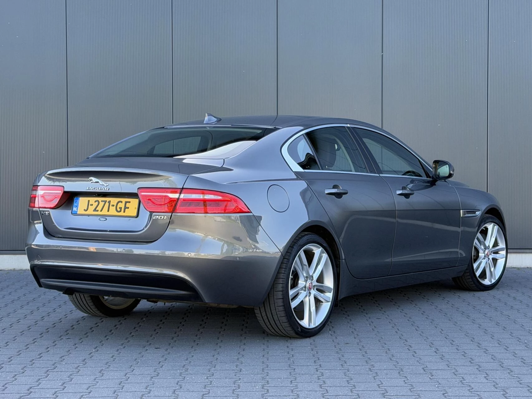 Hoofdafbeelding Jaguar XE