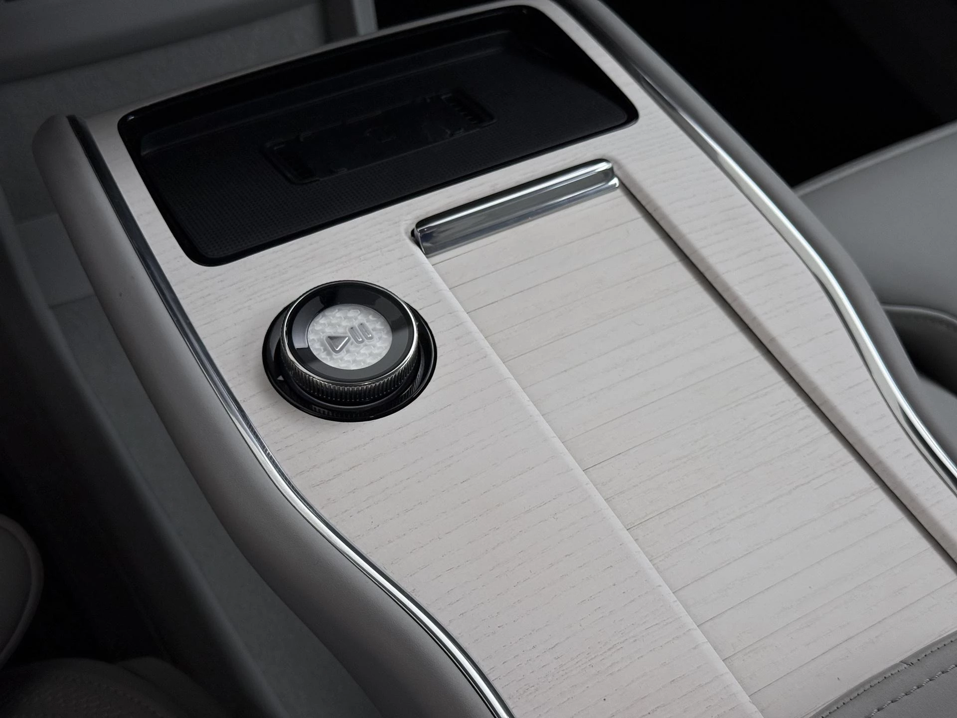 Hoofdafbeelding Volvo EX90