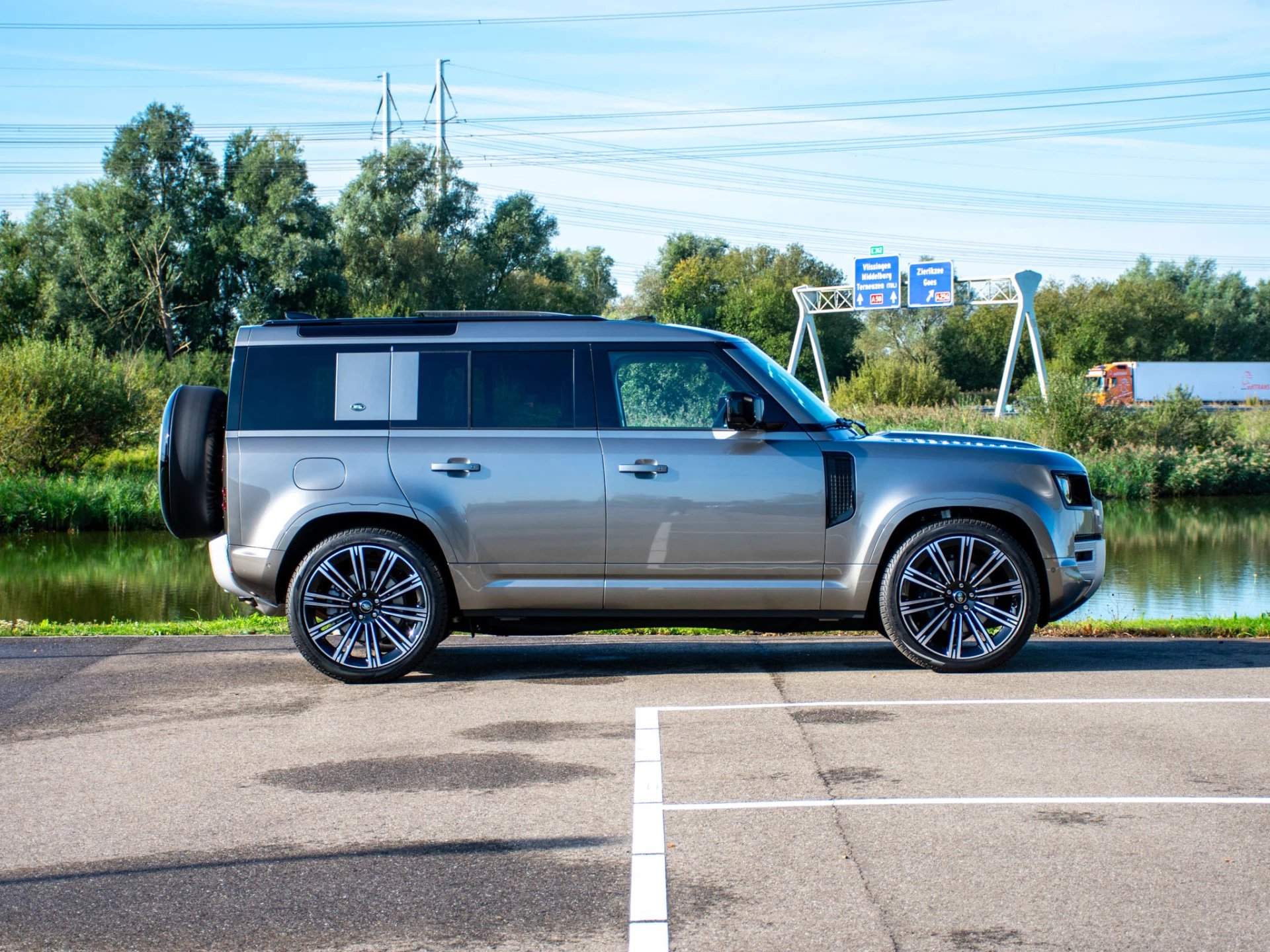 Hoofdafbeelding Land Rover Defender