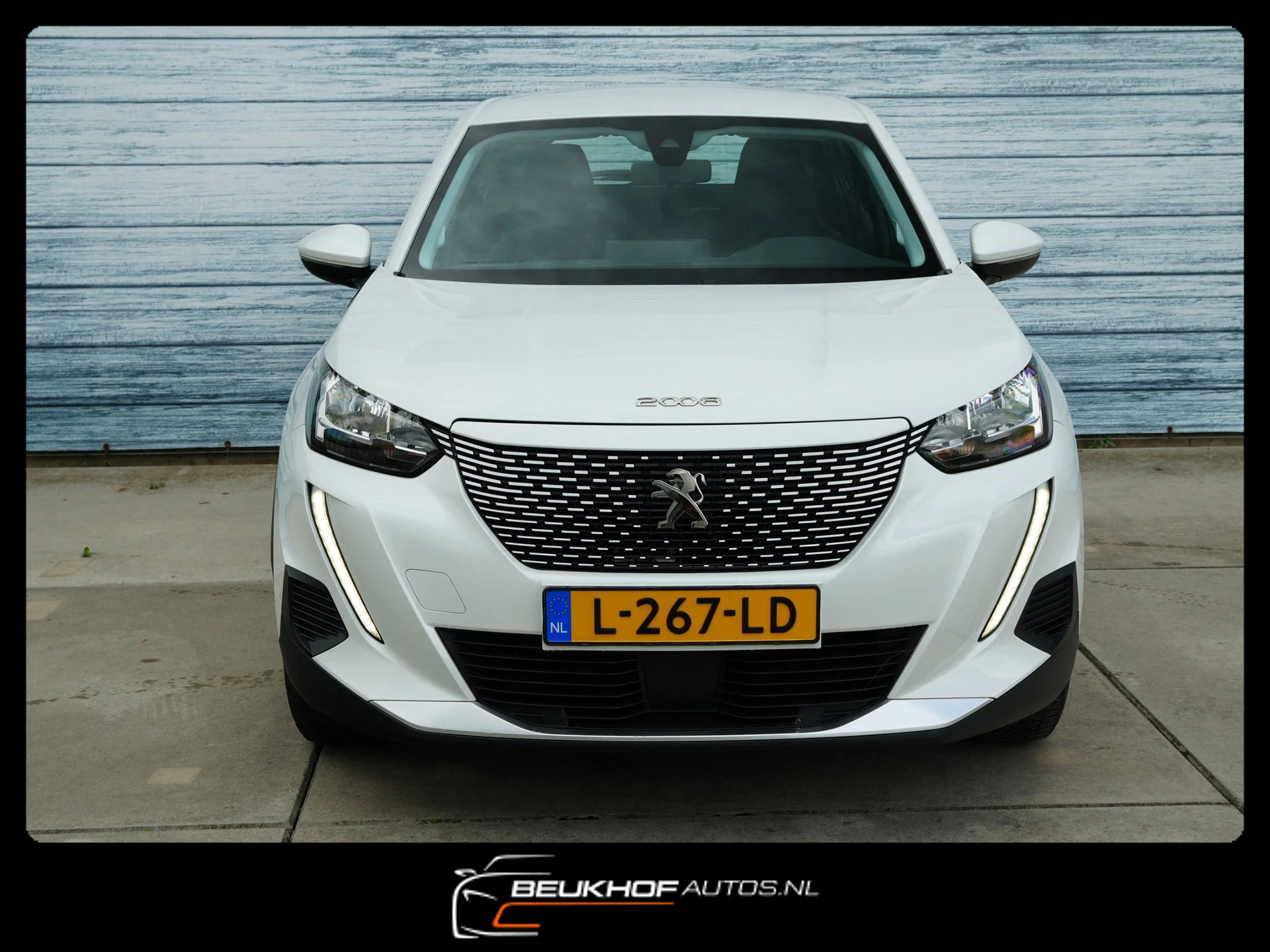 Hoofdafbeelding Peugeot e-2008