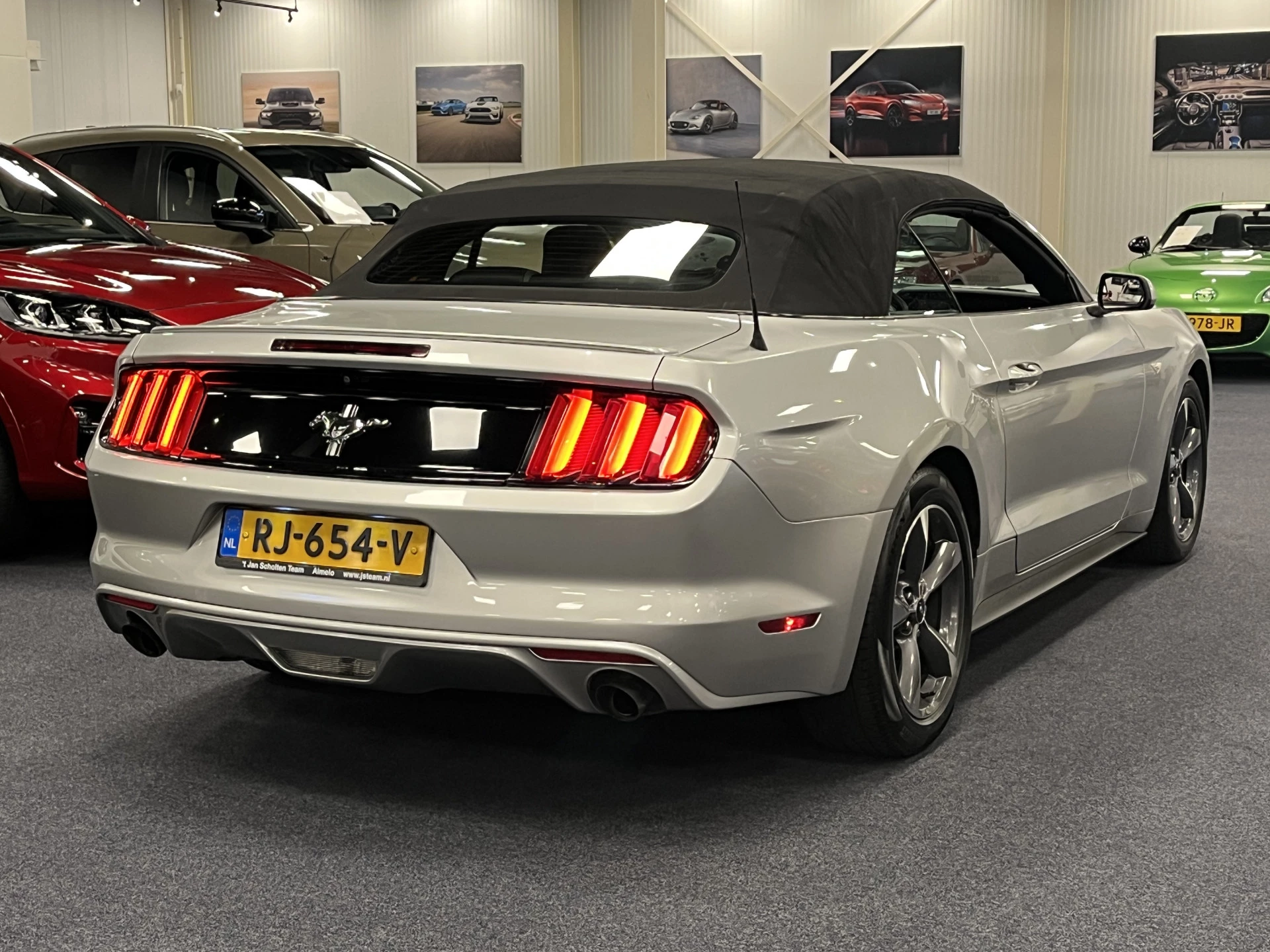 Hoofdafbeelding Ford Mustang