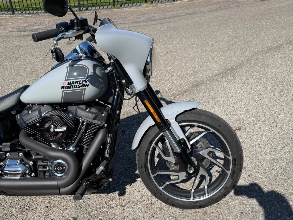 Hoofdafbeelding Harley-Davidson Sport Glide
