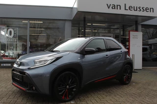 Toyota Aygo X UNDERCOVER LM-VELGEN STOELVERW APPLE/ANDROID KEYLESS AD-CRUISE