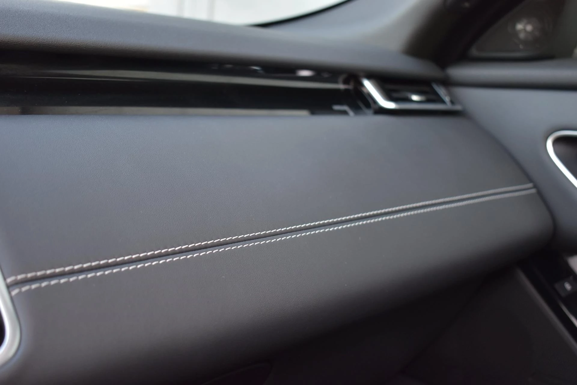 Hoofdafbeelding Land Rover Range Rover Velar