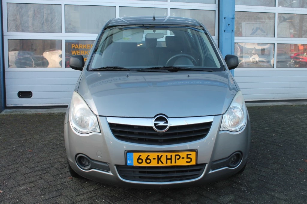 Hoofdafbeelding Opel Agila