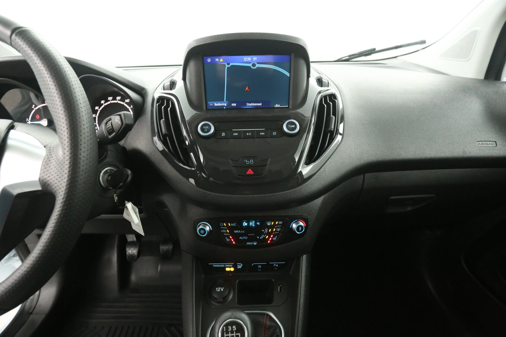 Hoofdafbeelding Ford Transit Courier