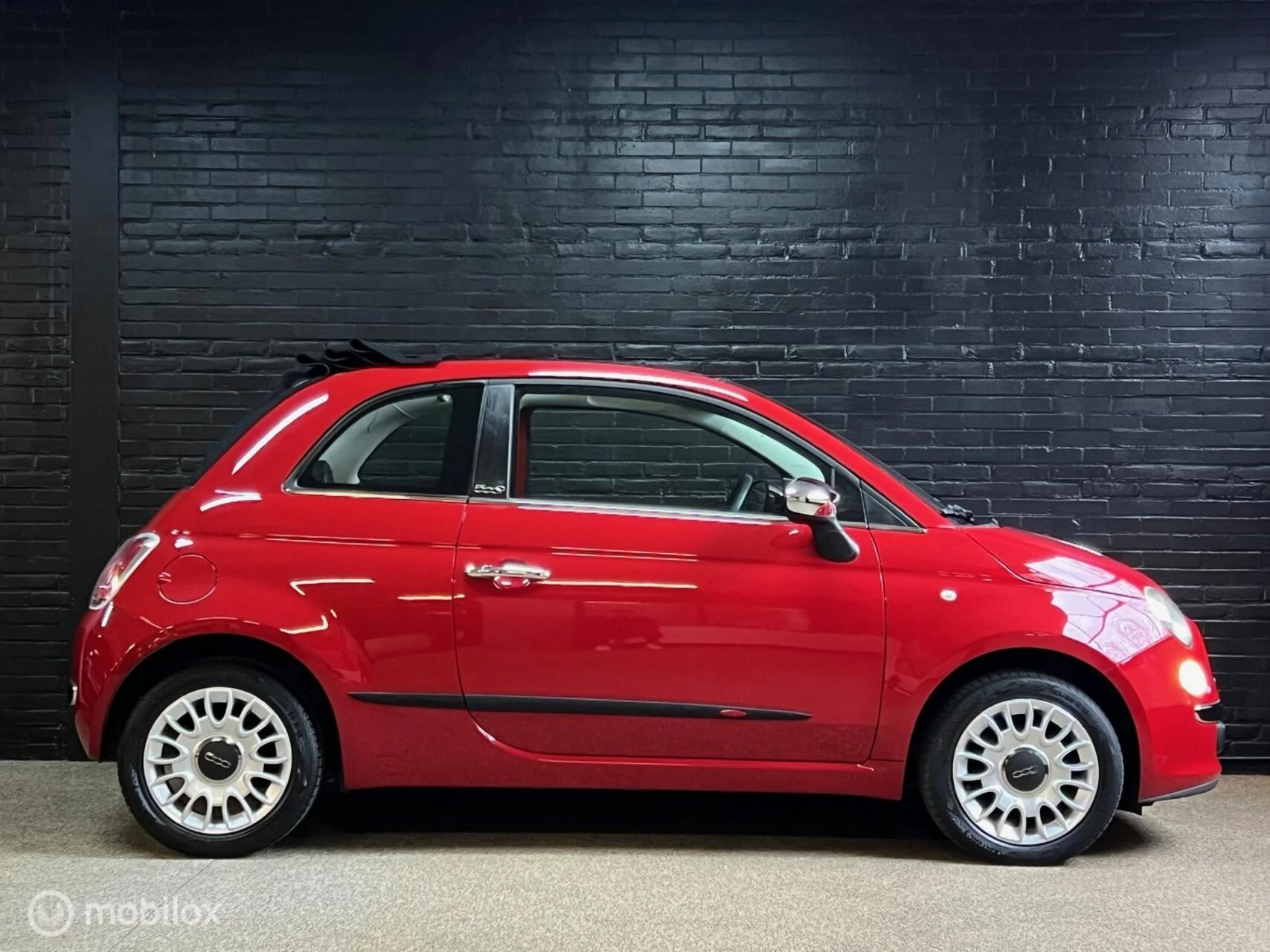 Hoofdafbeelding Fiat 500C