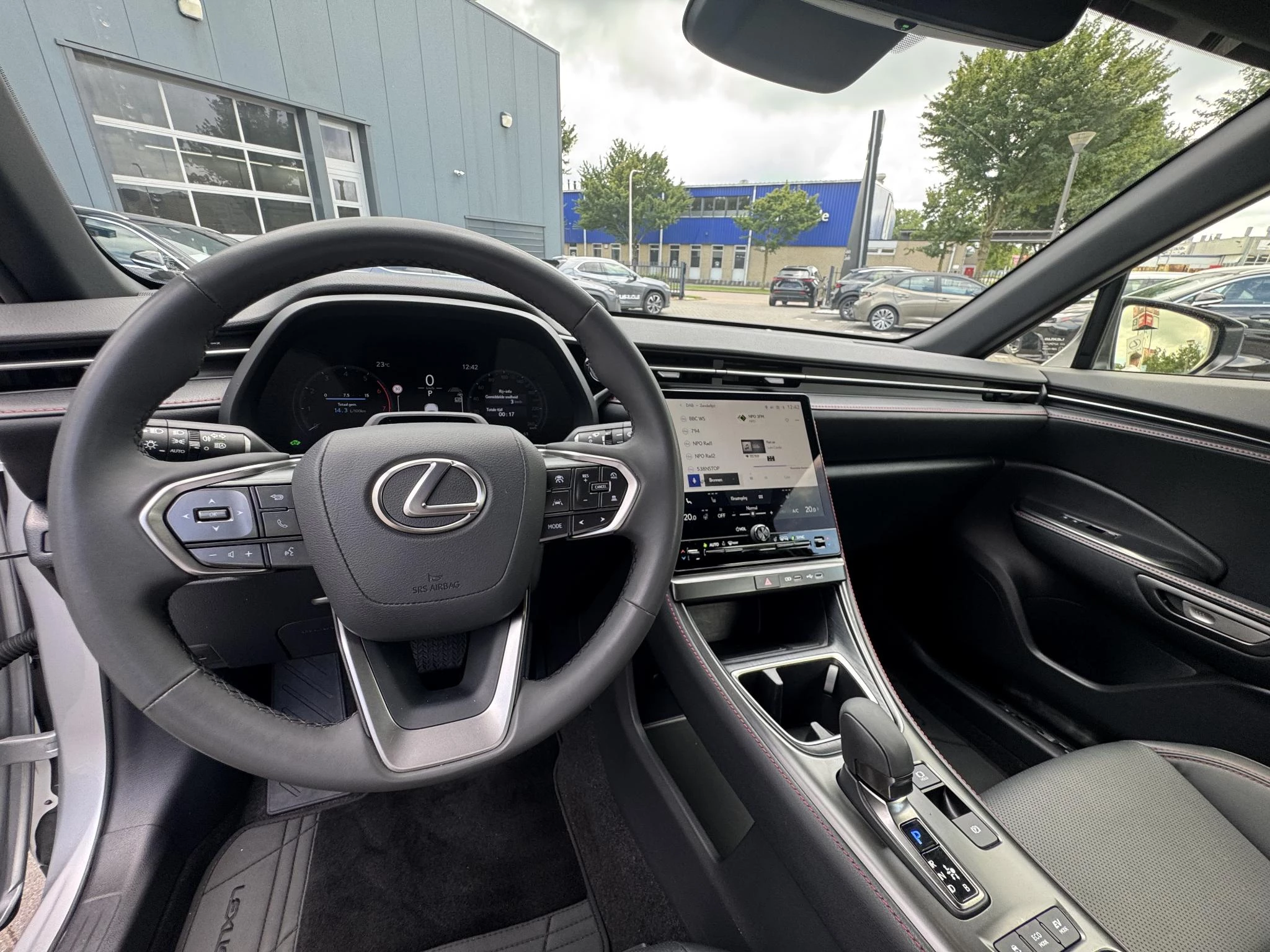Hoofdafbeelding Lexus LBX