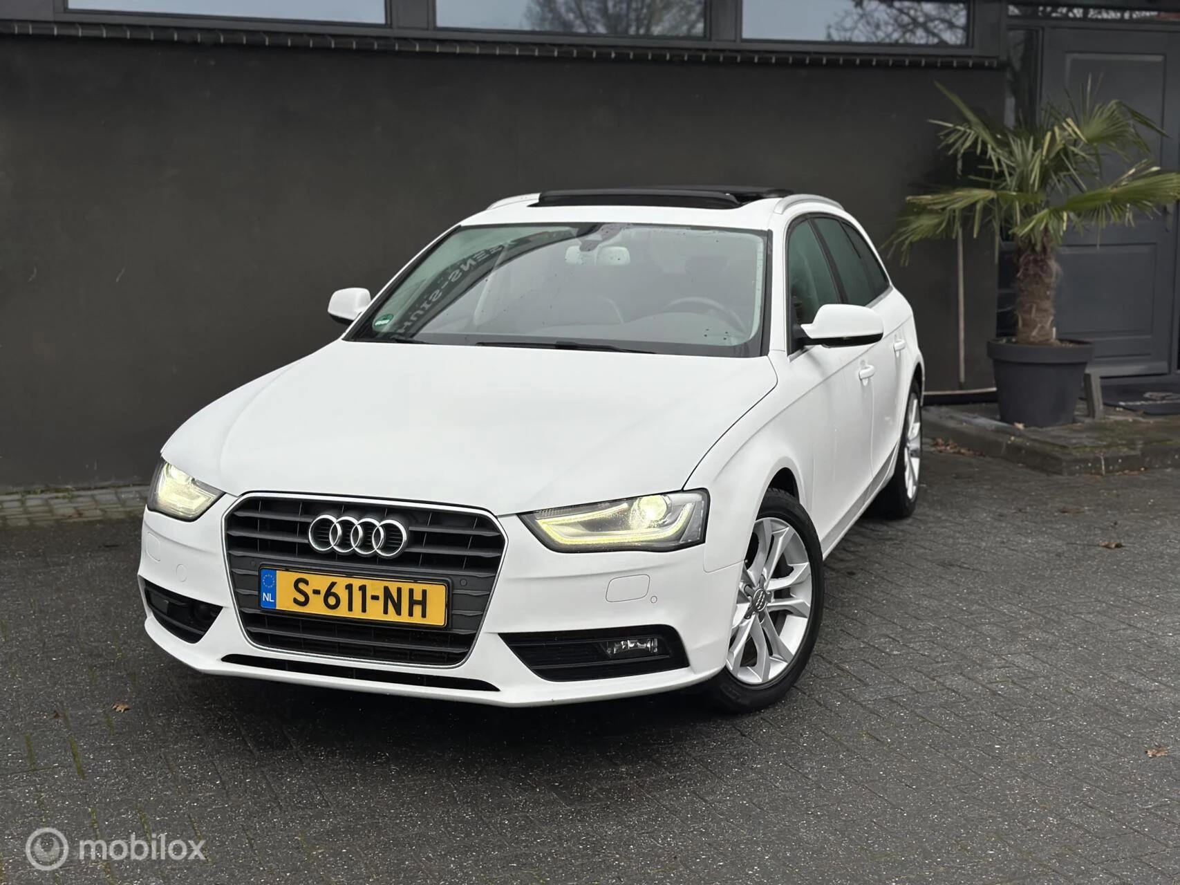 Hoofdafbeelding Audi A4
