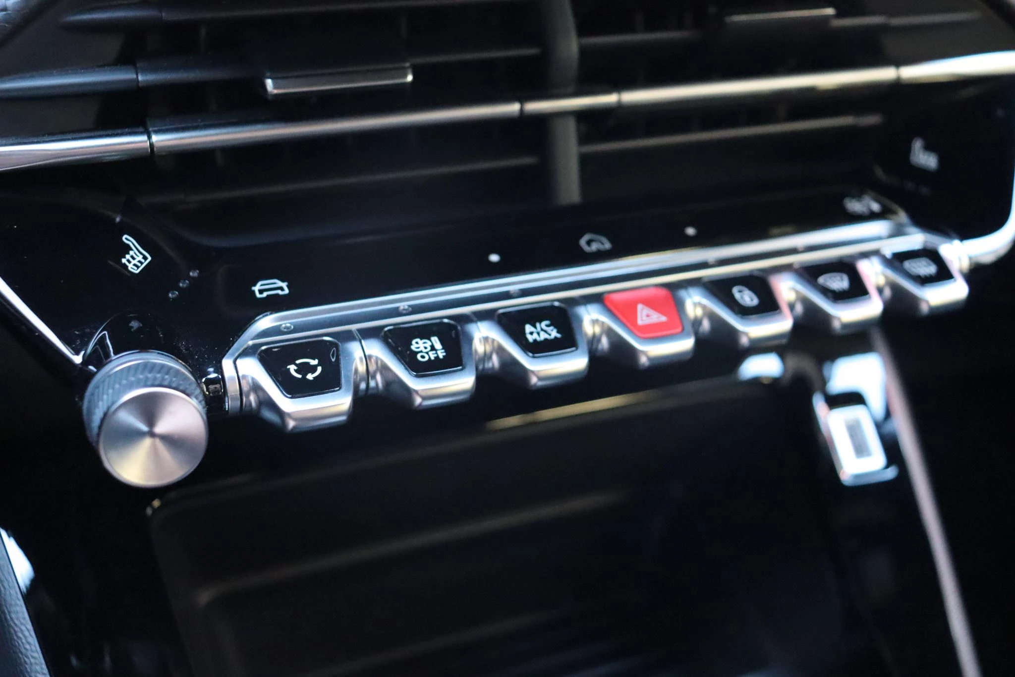 Hoofdafbeelding Peugeot e-2008