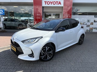 Toyota Yaris 1.5 Hybrid 115 First Edition Bi-Tone | Stuur- en stoelverwarming