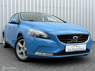 Volvo V40 2.0 T2 Kinetic | Panoramadak | 1e eig | Dealer | 15 | Volledige historie |