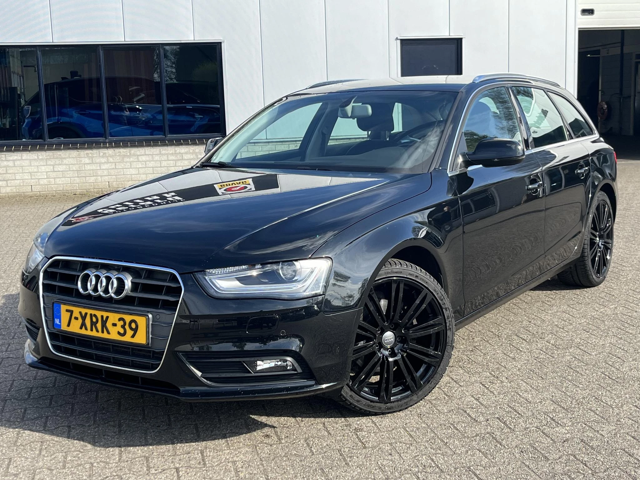 Hoofdafbeelding Audi A4