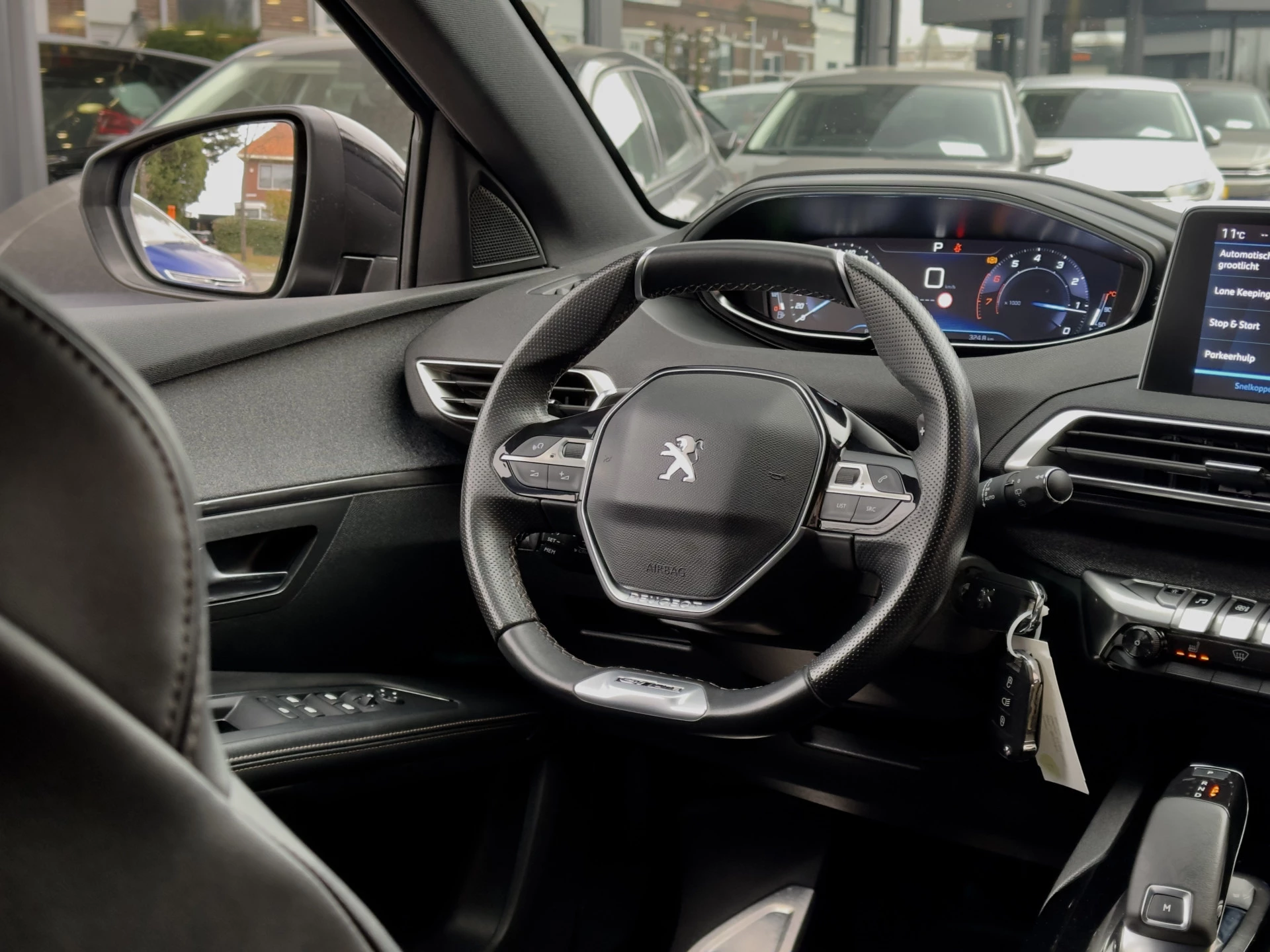 Hoofdafbeelding Peugeot 5008