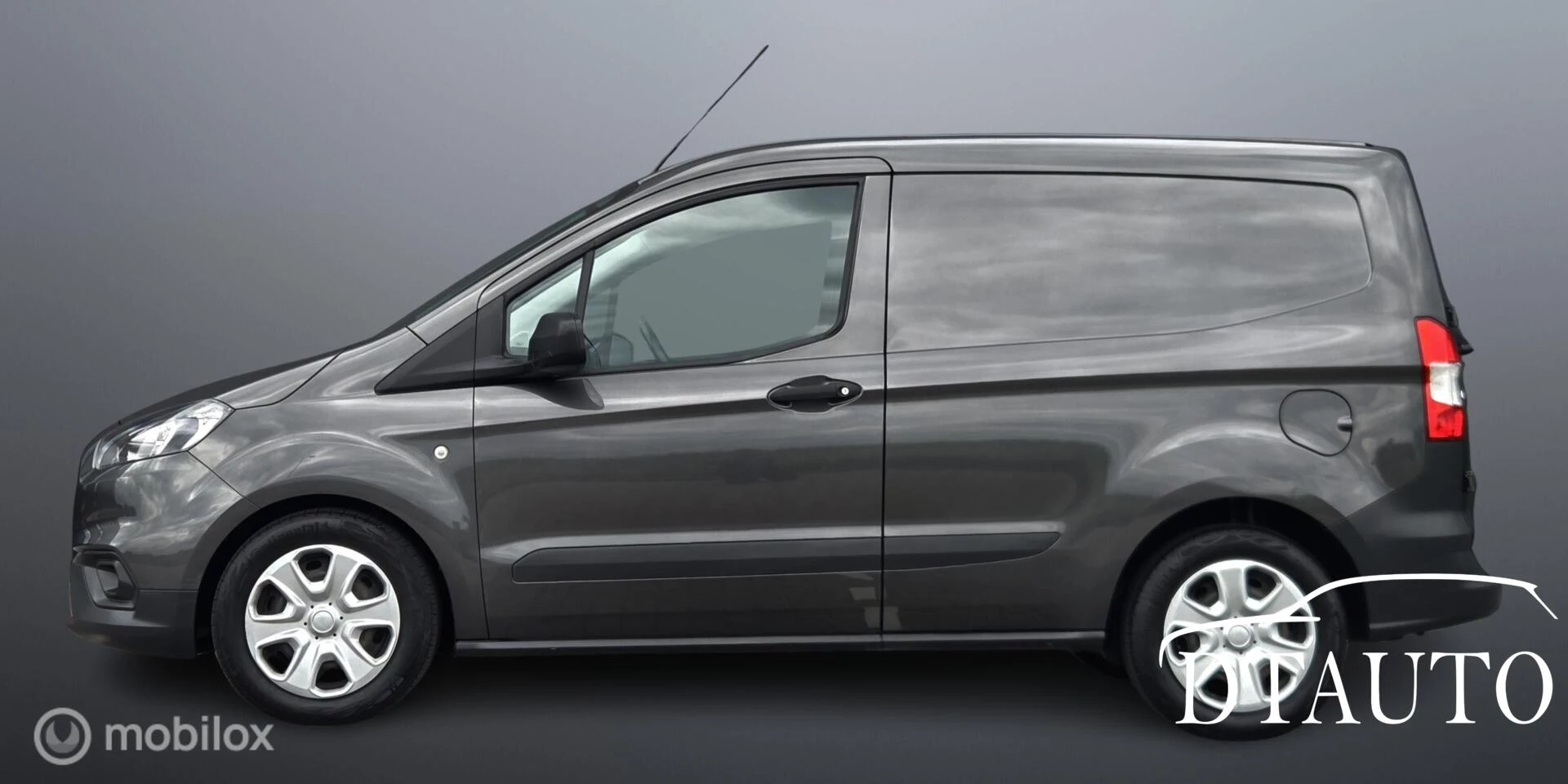 Hoofdafbeelding Ford Transit Courier