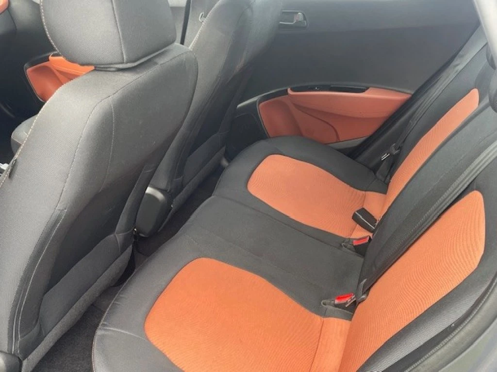 Hoofdafbeelding Hyundai i10