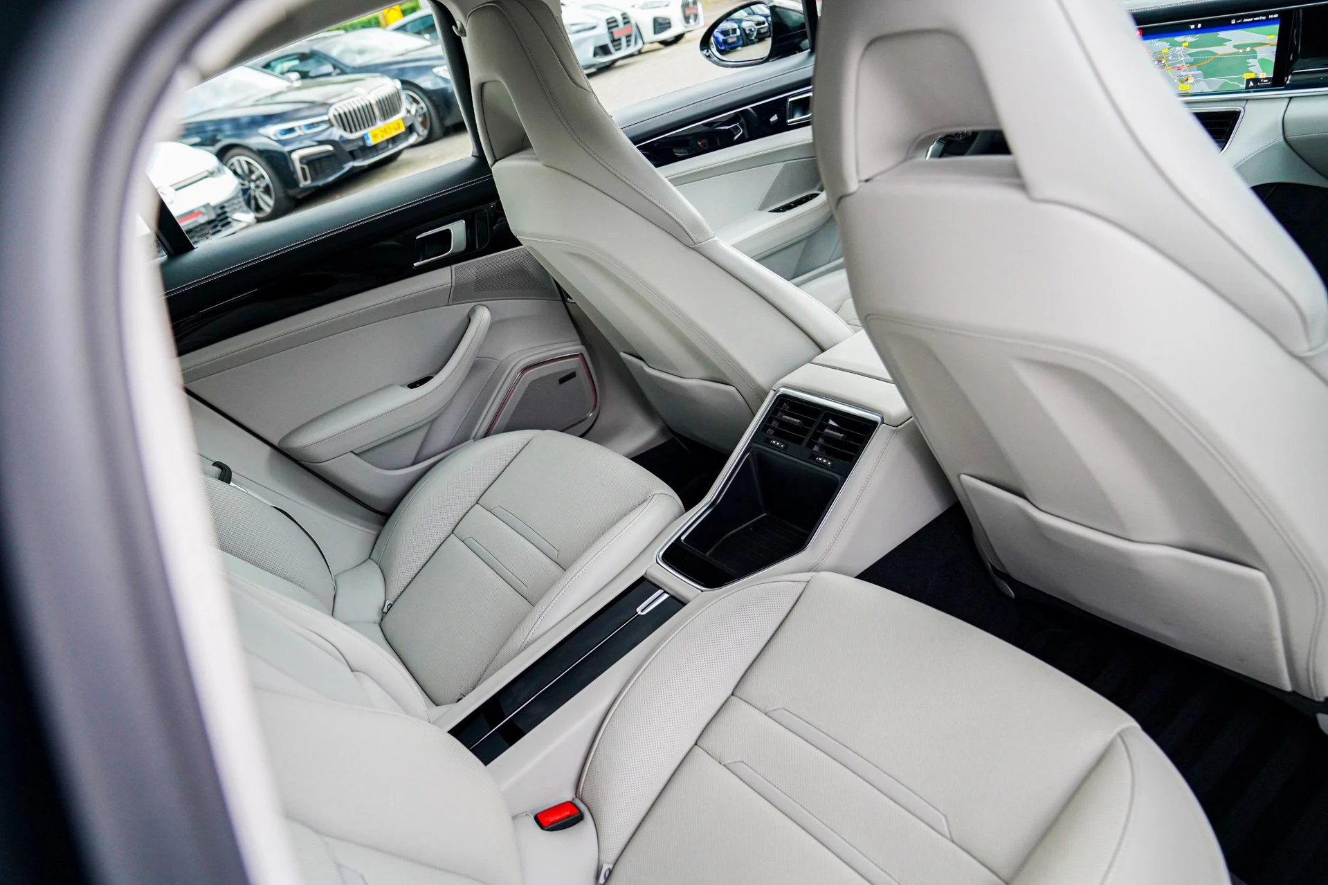 Hoofdafbeelding Porsche Panamera