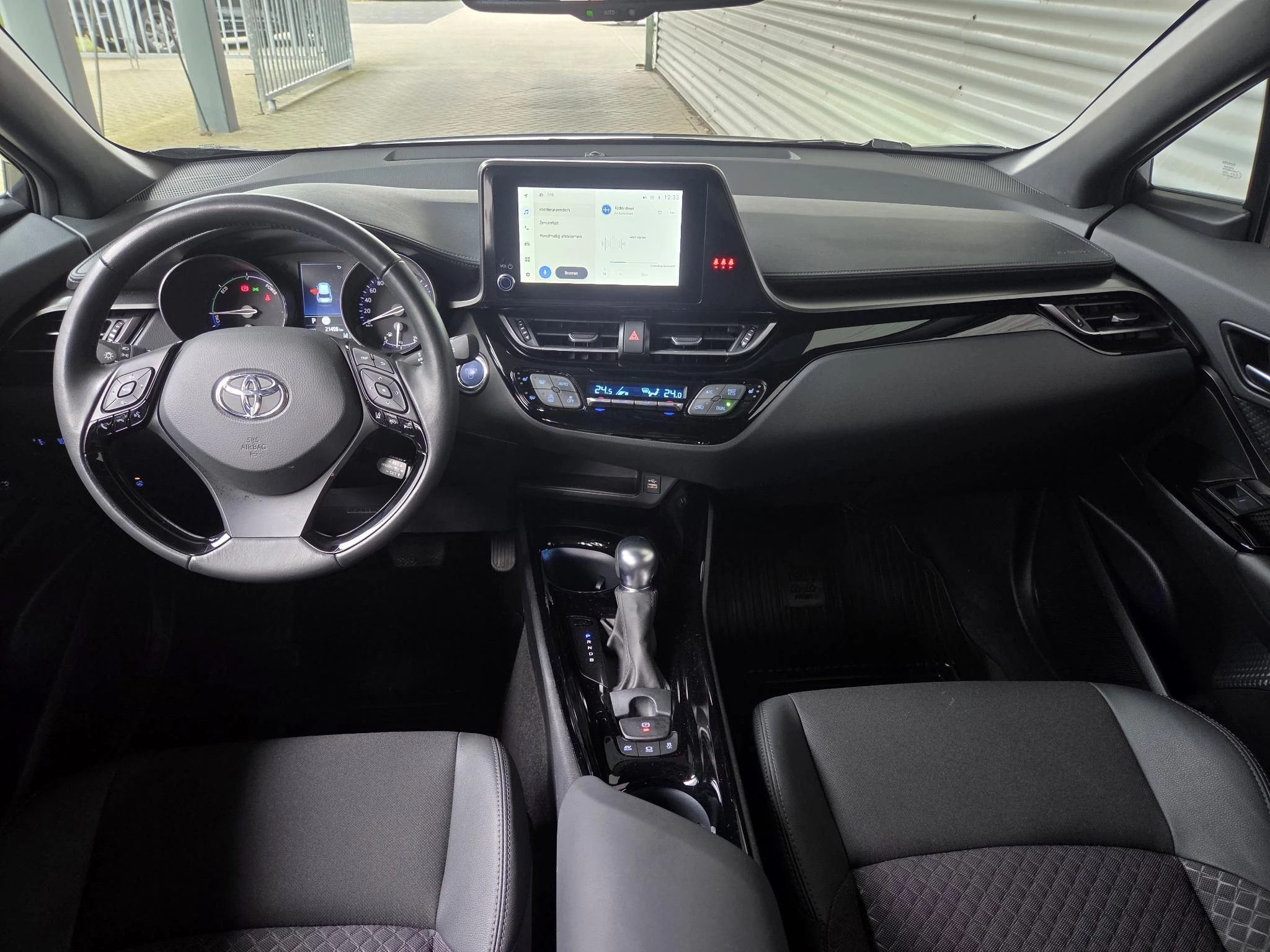 Hoofdafbeelding Toyota C-HR
