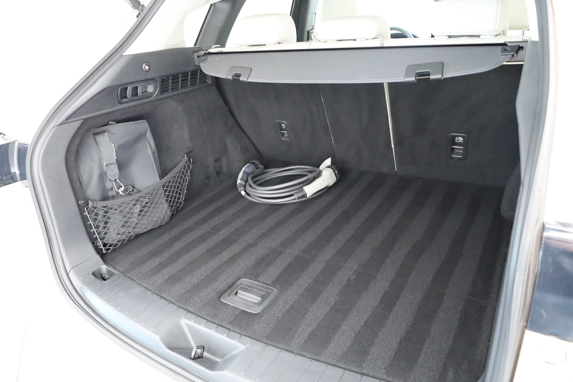 Hoofdafbeelding Mazda CX-60