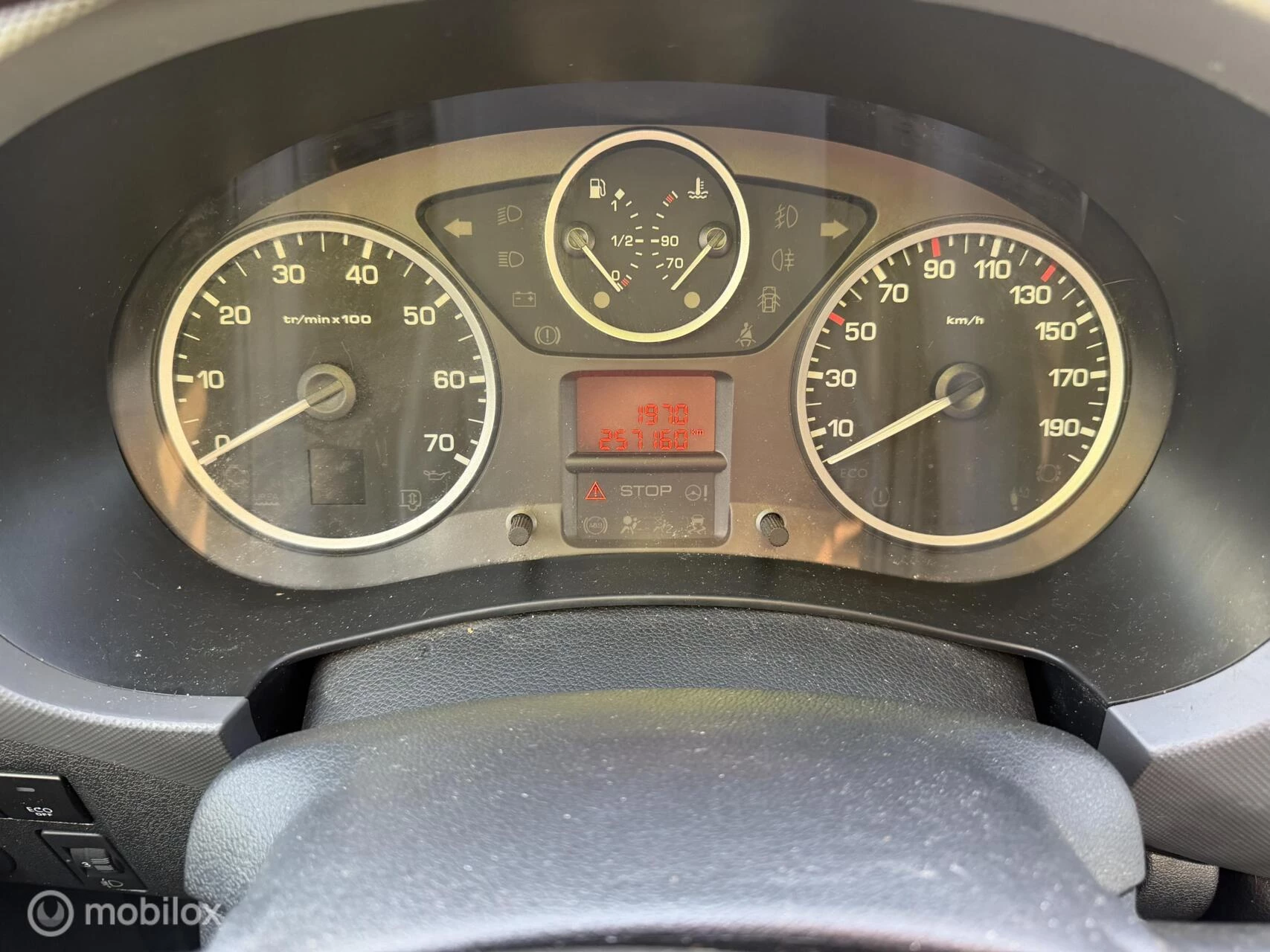 Hoofdafbeelding Peugeot Partner